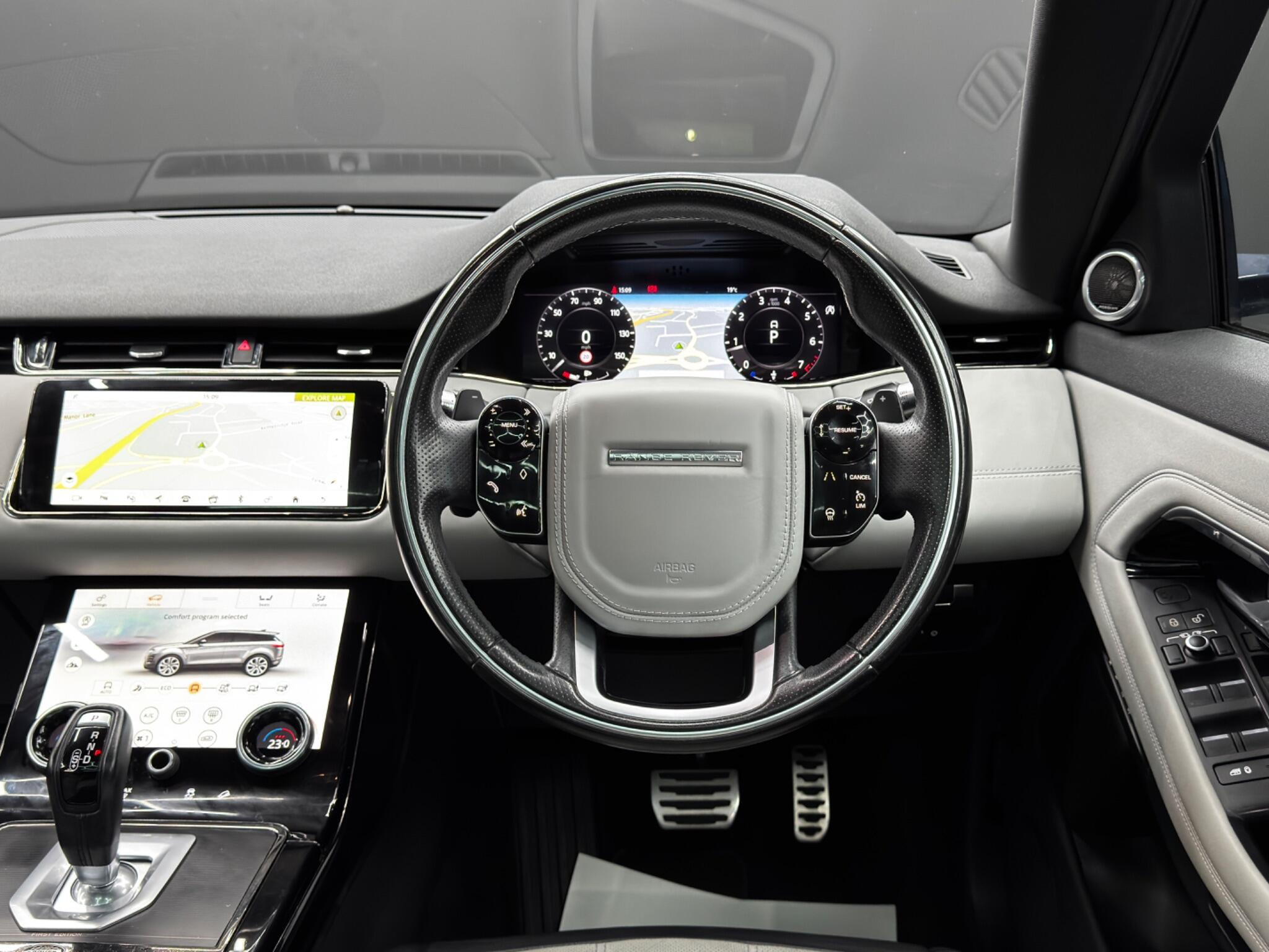 Land Rover Range Rover Evoque 2.0 P250 MHEV First Edition Auto 4WD Euro 6 (s/s) 5dr 5dr Automatic 2026