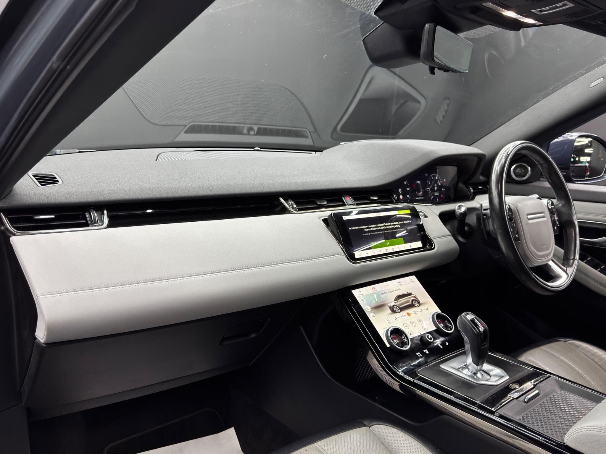 Land Rover Range Rover Evoque 2.0 P250 MHEV First Edition Auto 4WD Euro 6 (s/s) 5dr 5dr Automatic 2026
