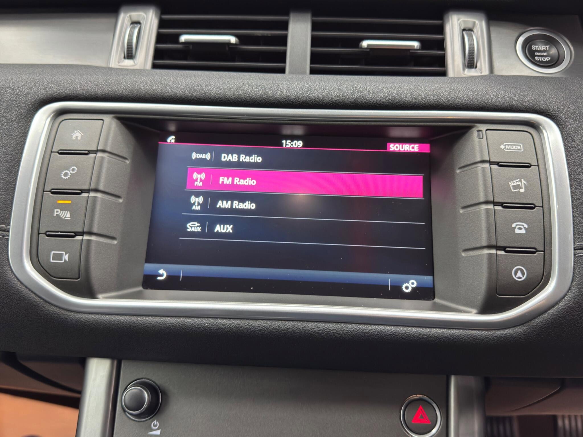 Land Rover Range Rover Evoque 2.0 TD4 Landmark 4WD Euro 6 (s/s) 5dr 5dr Manual 2026