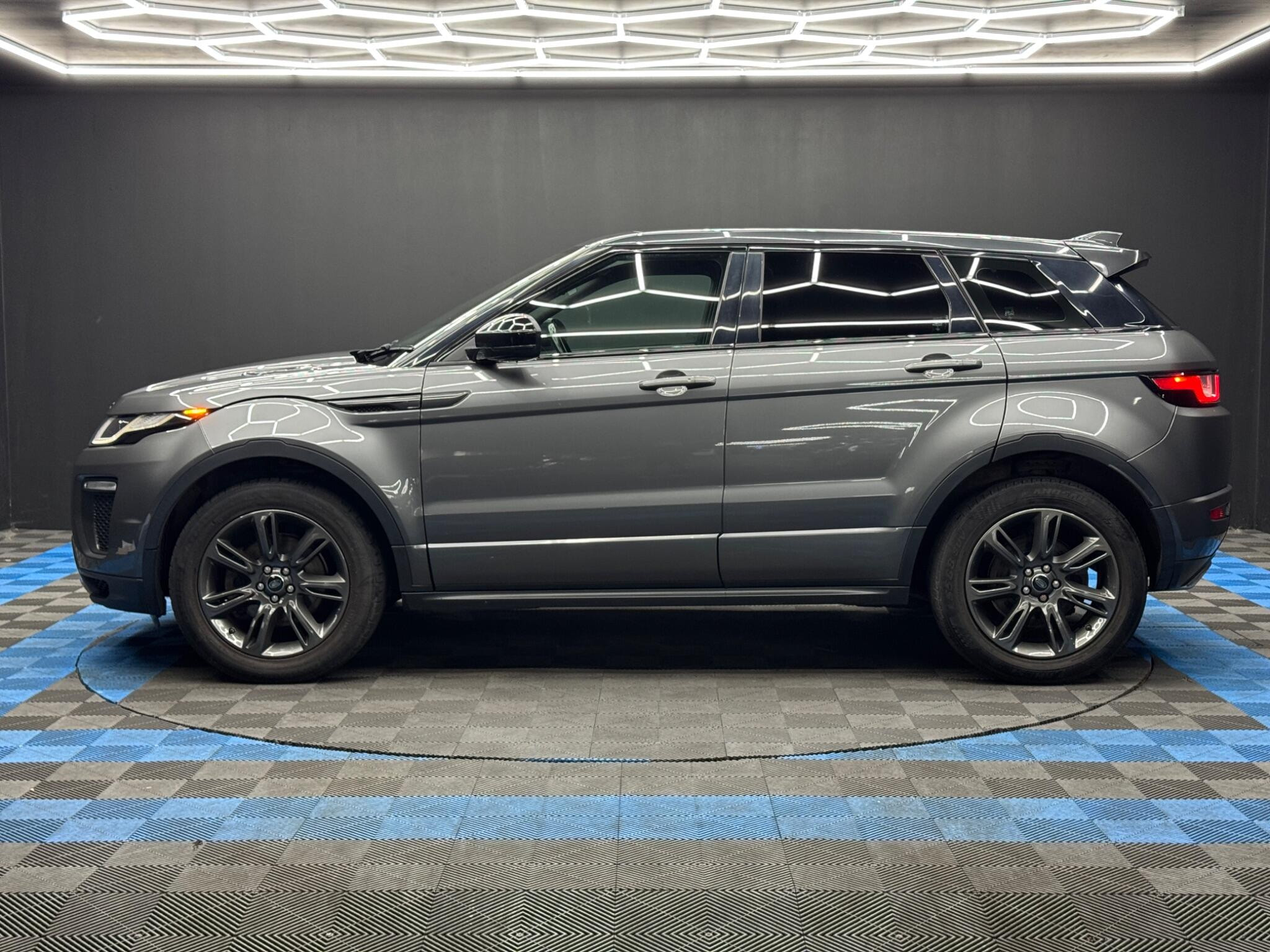 Land Rover Range Rover Evoque 2.0 TD4 Landmark 4WD Euro 6 (s/s) 5dr 5dr Manual 2026