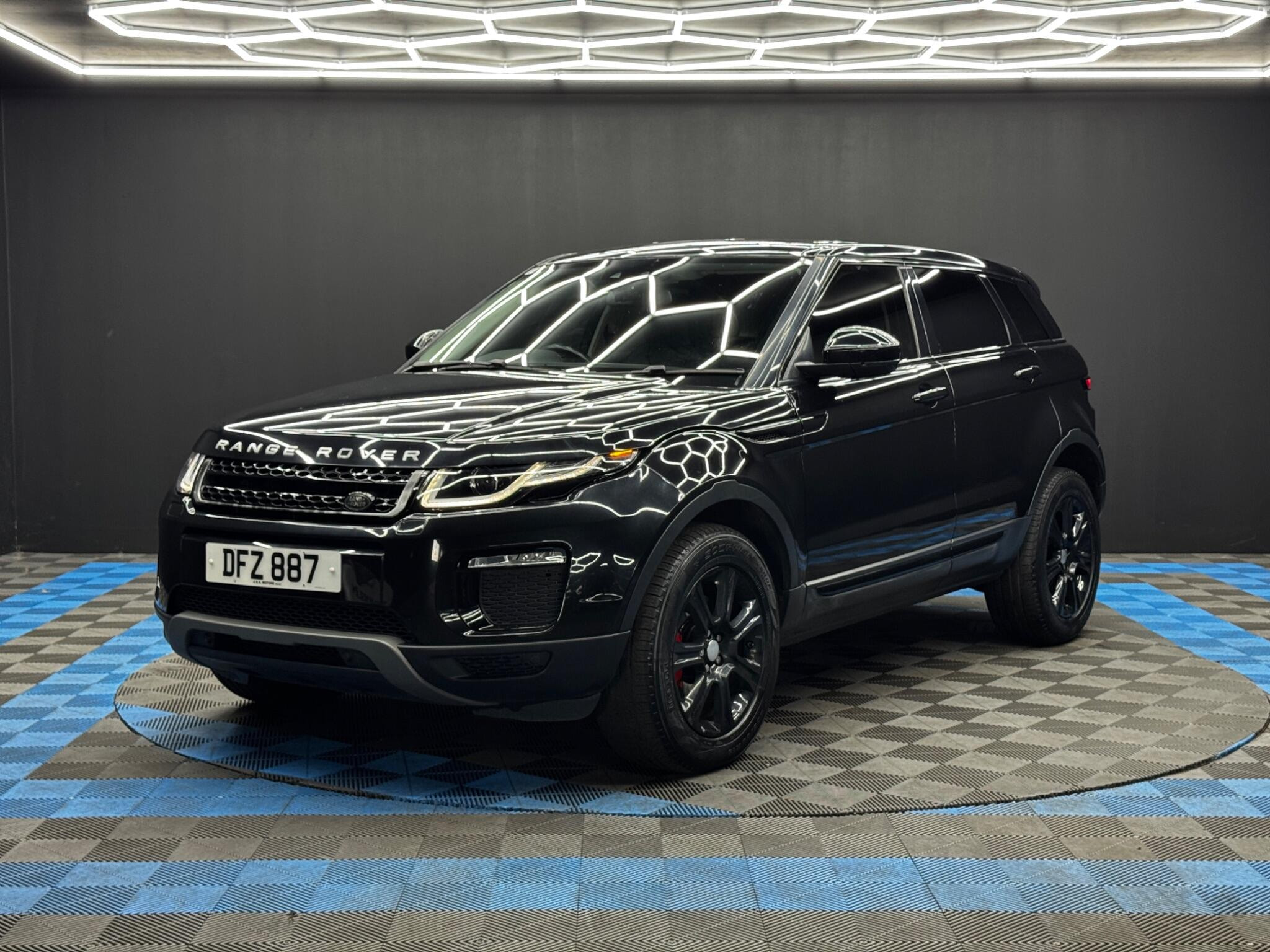 Land Rover Range Rover Evoque 2.0 TD4 SE Tech Auto 4WD Euro 6 (s/s) 5dr 5dr Automatic 2026