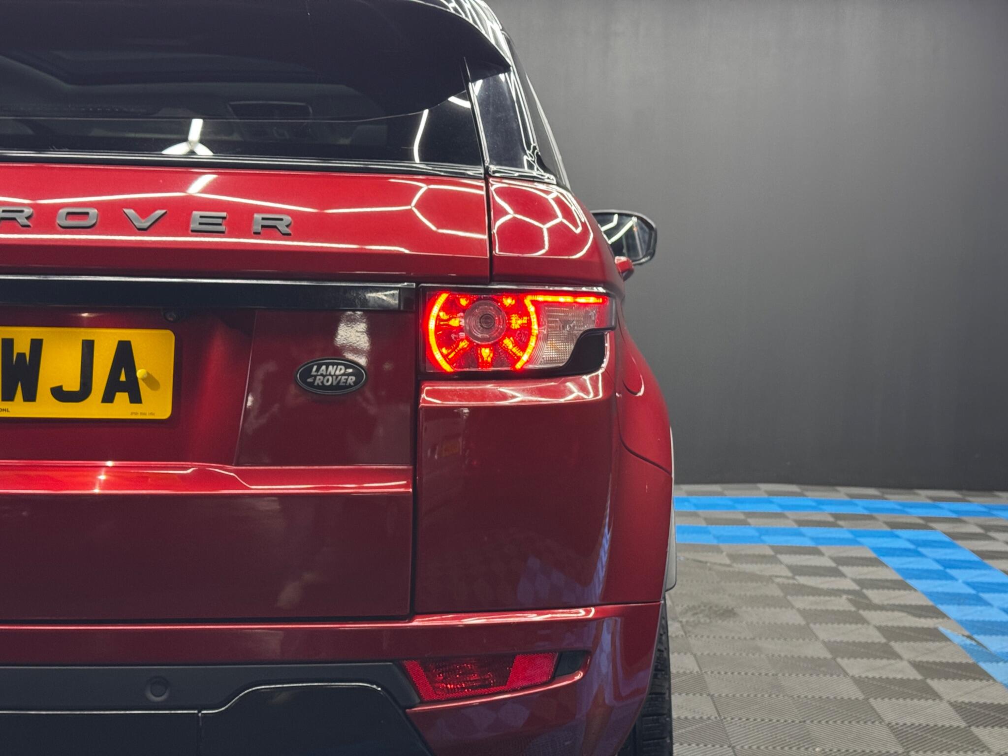 Land Rover Range Rover Evoque 2.2 SD4 Dynamic Auto 4WD Euro 5 5dr 5dr Automatic 2026