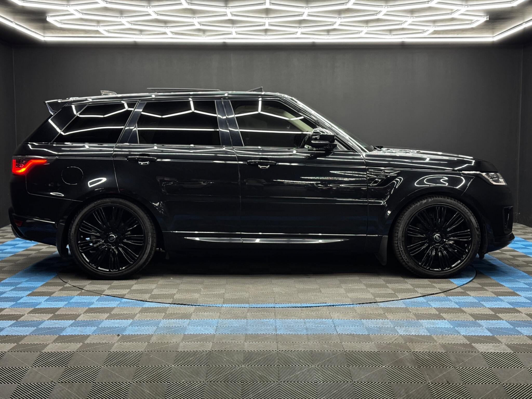 Land Rover Range Rover Sport 3.0 SD V6 Autobiography Dynamic Auto 4WD Euro 6 (s/s) 5dr 5dr Automatic 2026