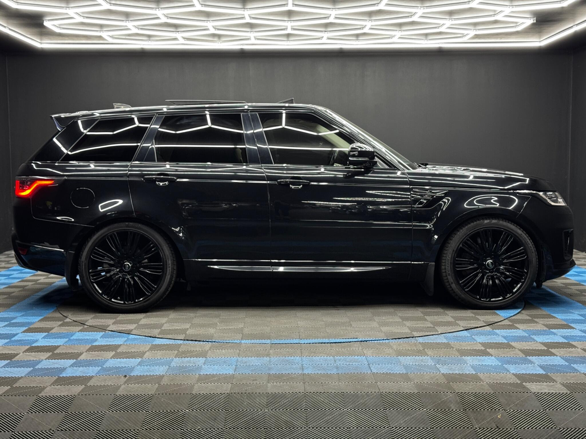 Land Rover Range Rover Sport 3.0 SD V6 Autobiography Dynamic Auto 4WD Euro 6 (s/s) 5dr 5dr Automatic 2026
