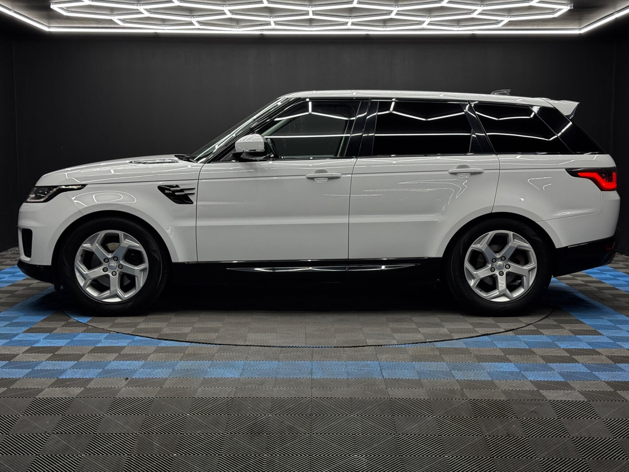 Land Rover Range Rover Sport 3.0 SD V6 HSE Auto 4WD Euro 6 (s/s) 5dr 5dr Automatic 2026
