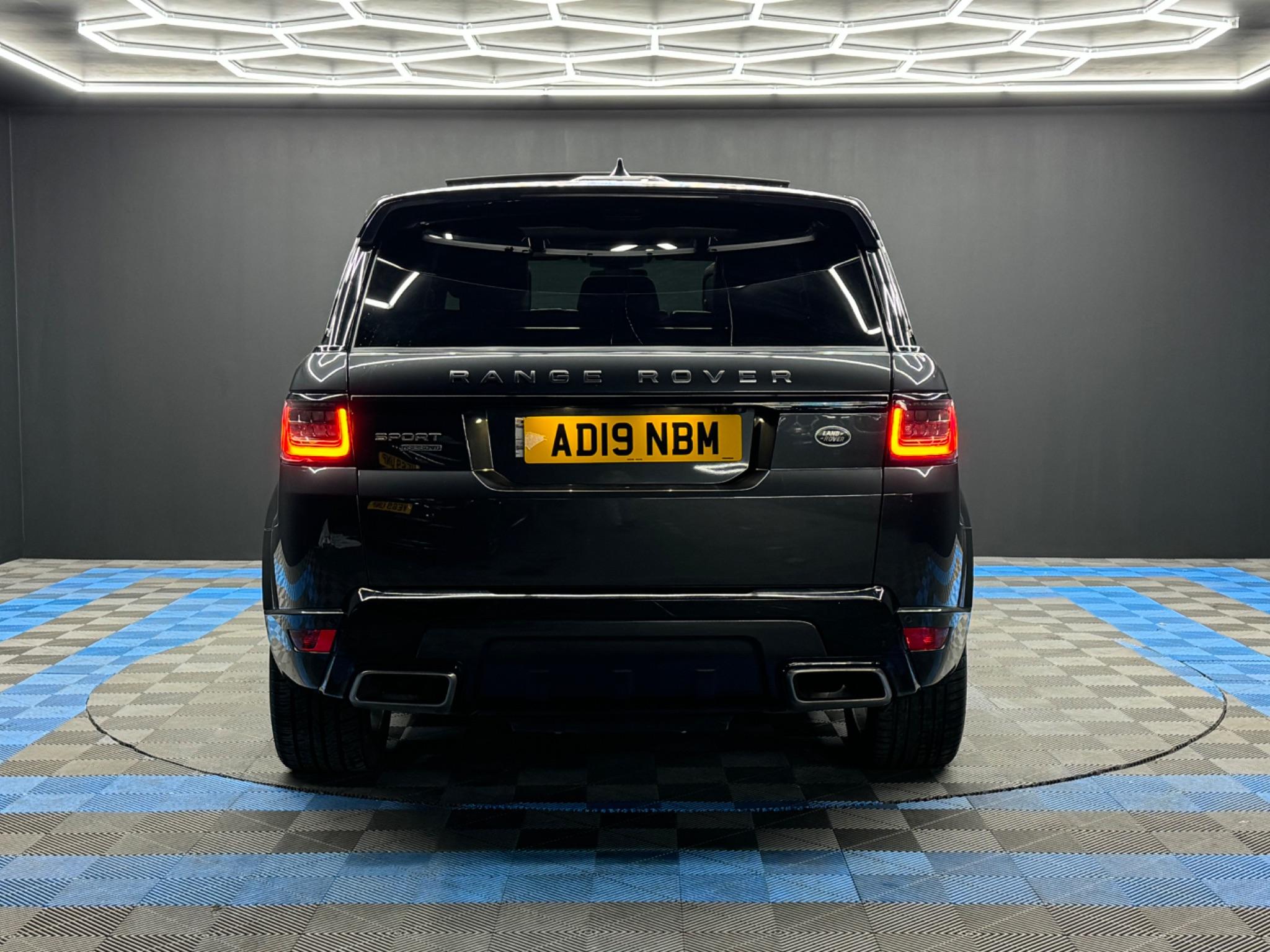 Land Rover Range Rover Sport 3.0 SD V6 HSE Dynamic Auto 4WD Euro 6 (s/s) 5dr 5dr Automatic 2026