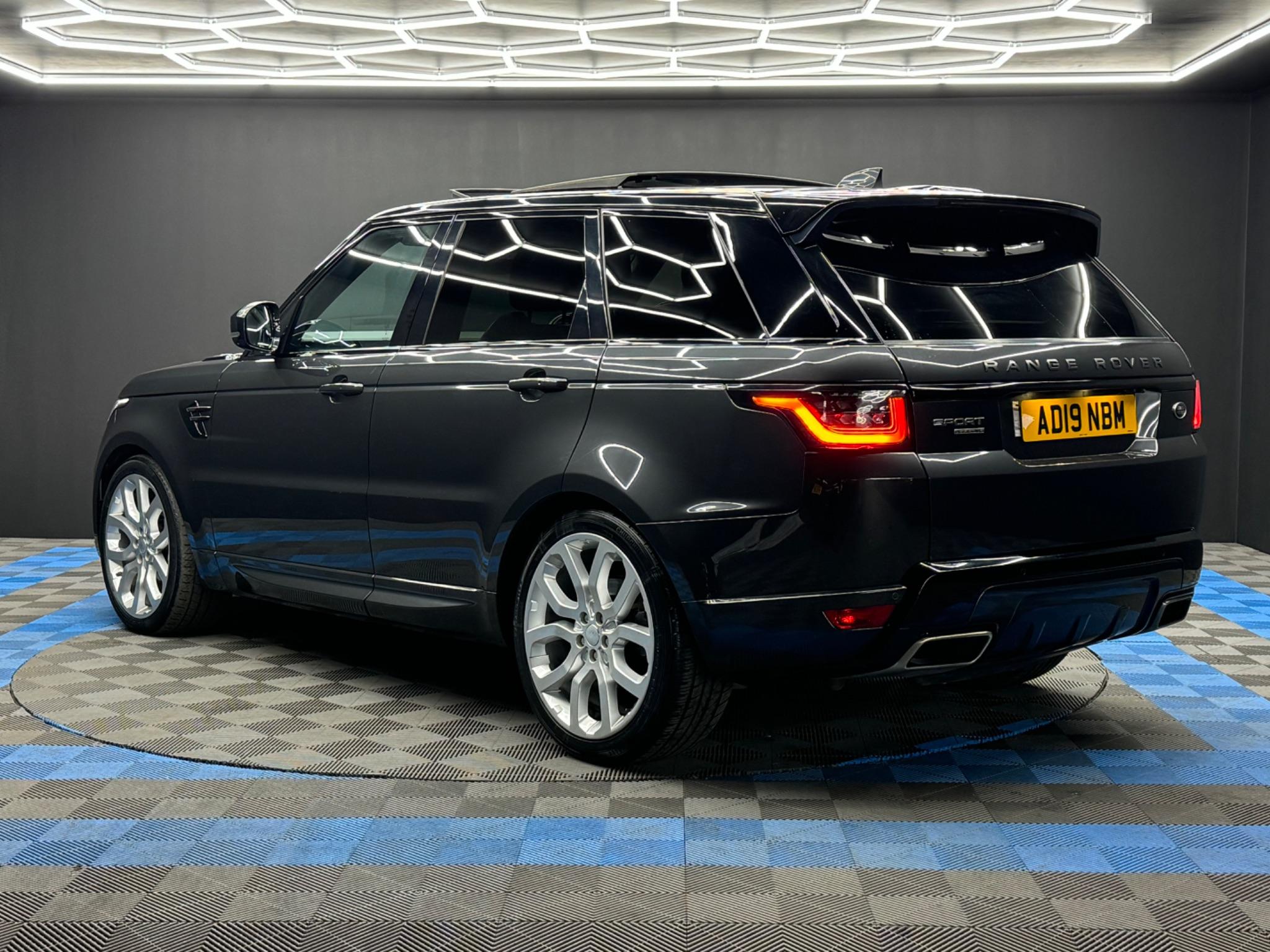 Land Rover Range Rover Sport 3.0 SD V6 HSE Dynamic Auto 4WD Euro 6 (s/s) 5dr 5dr Automatic 2026