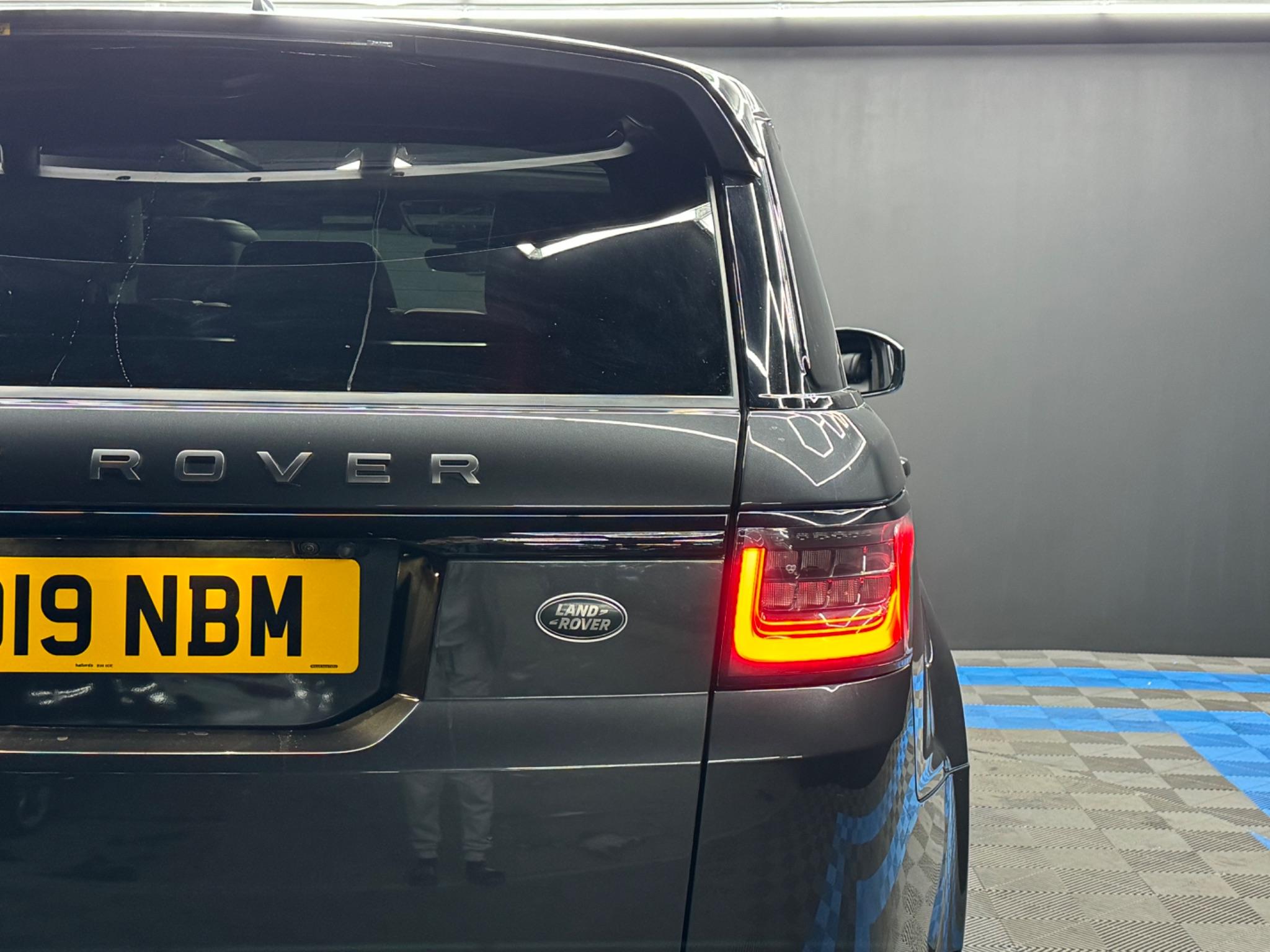 Land Rover Range Rover Sport 3.0 SD V6 HSE Dynamic Auto 4WD Euro 6 (s/s) 5dr 5dr Automatic 2026