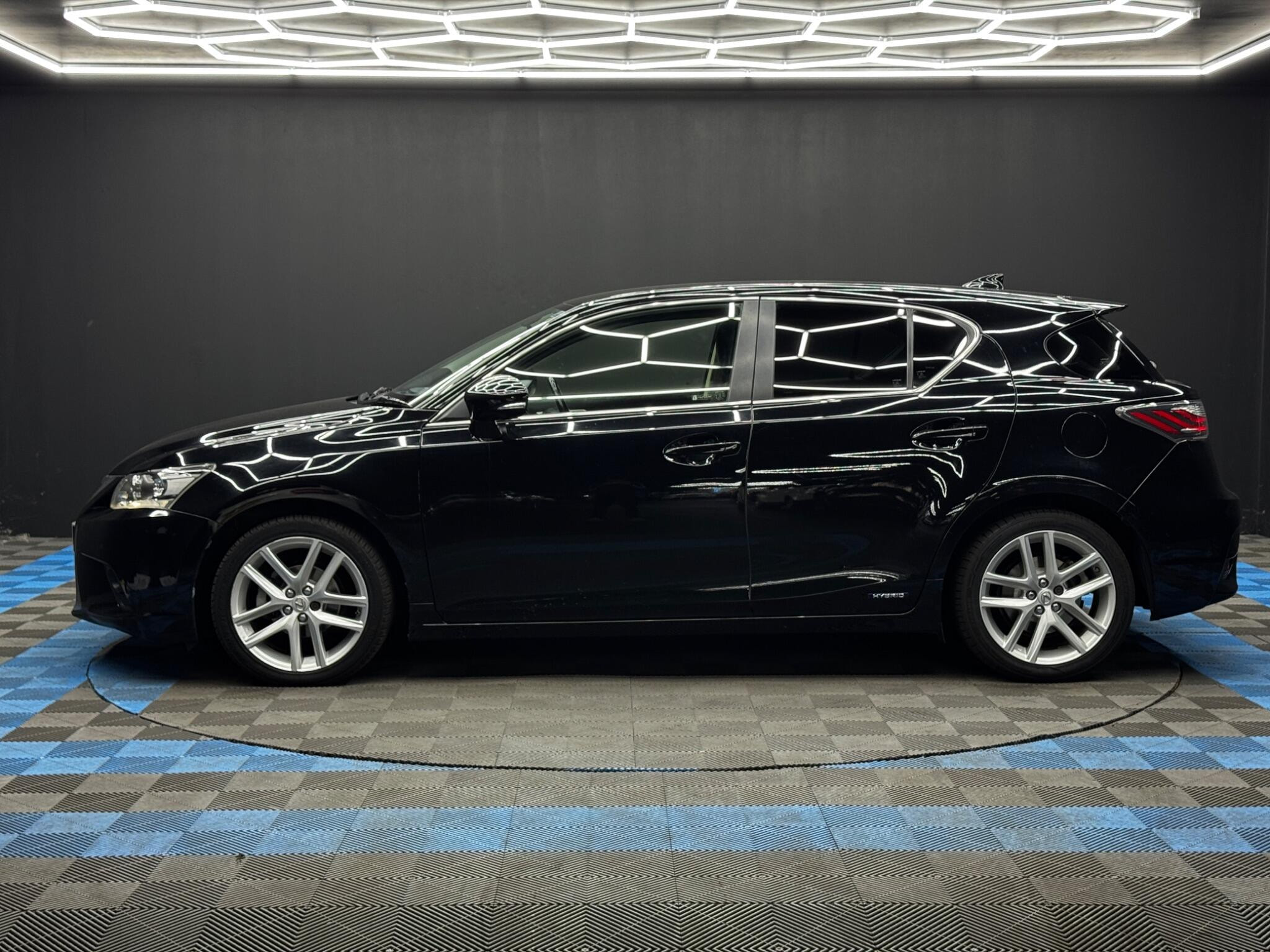 Lexus CT 1.8 200h Advance CVT Euro 6 (s/s) 5dr 5dr Automatic 2026