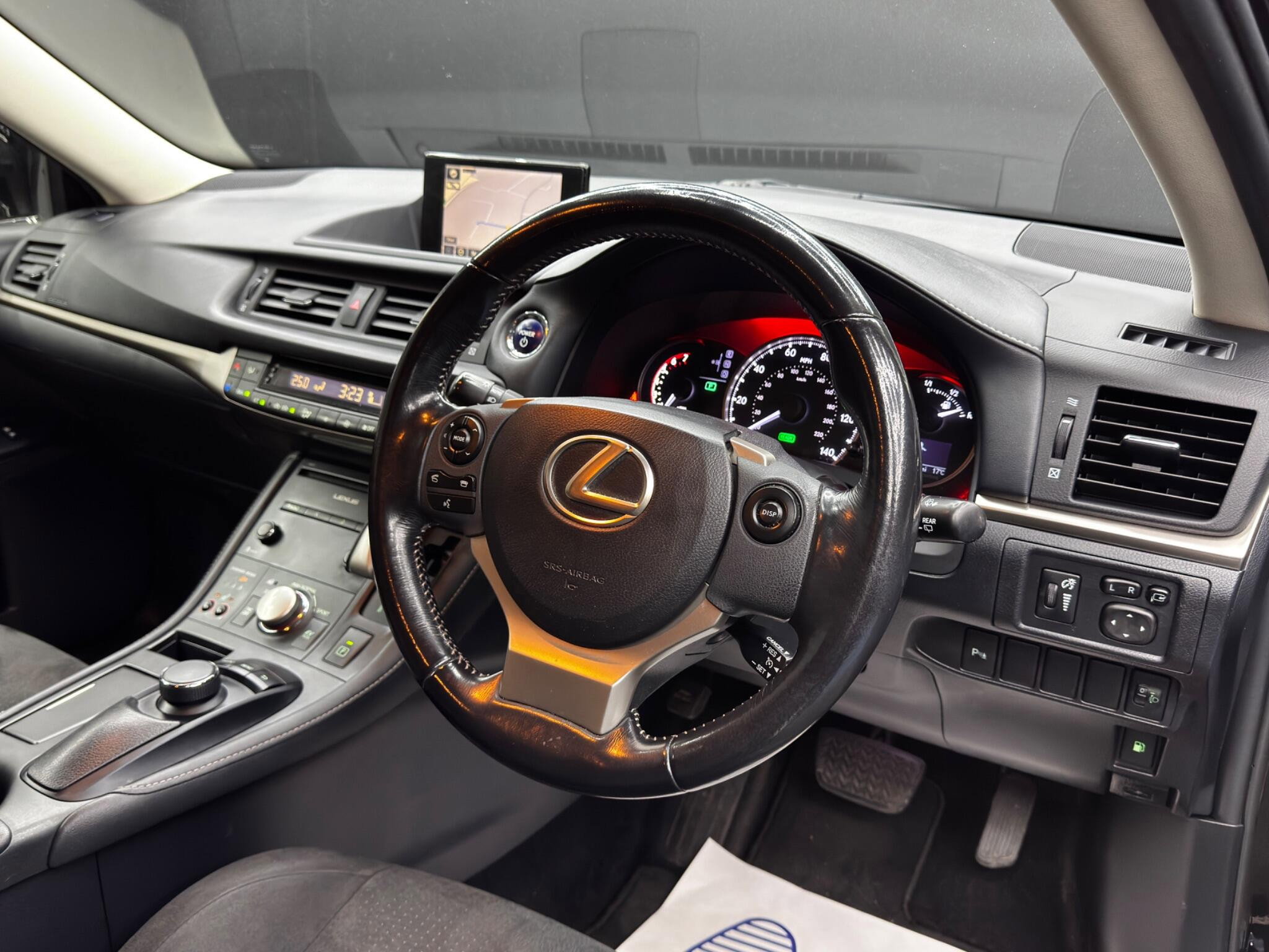 Lexus CT 1.8 200h Advance CVT Euro 6 (s/s) 5dr 5dr Automatic 2026