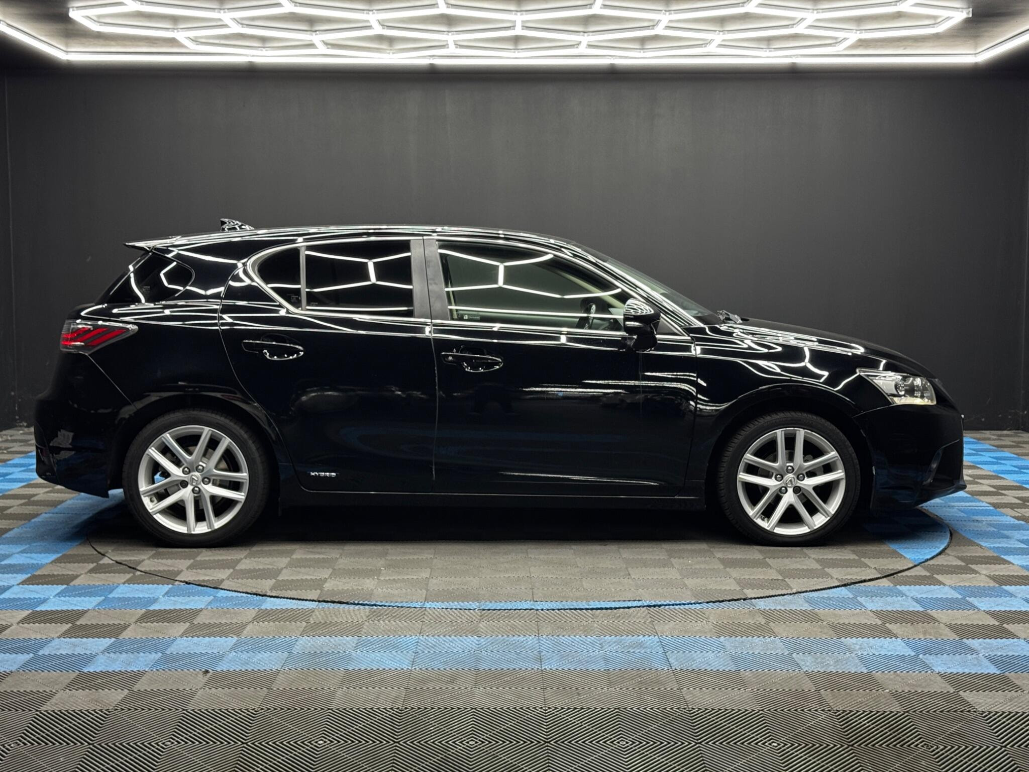 Lexus CT 1.8 200h Advance CVT Euro 6 (s/s) 5dr 5dr Automatic 2026