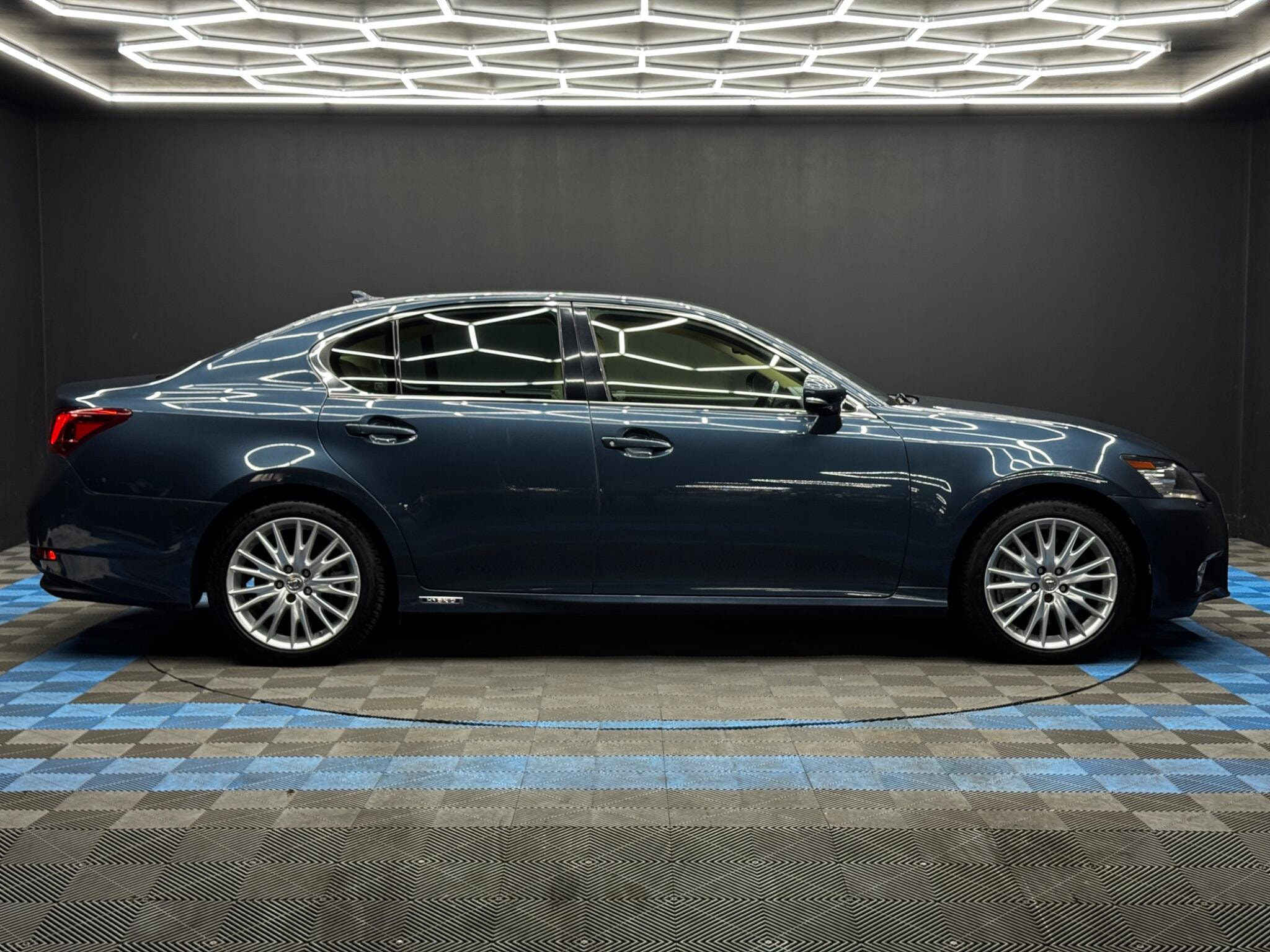 Lexus GS 3.5 450h V6 Premier Saloon 4dr Petrol Hybrid CVT Euro 5 (s/s) (345 ps) 4dr Automatic 2026