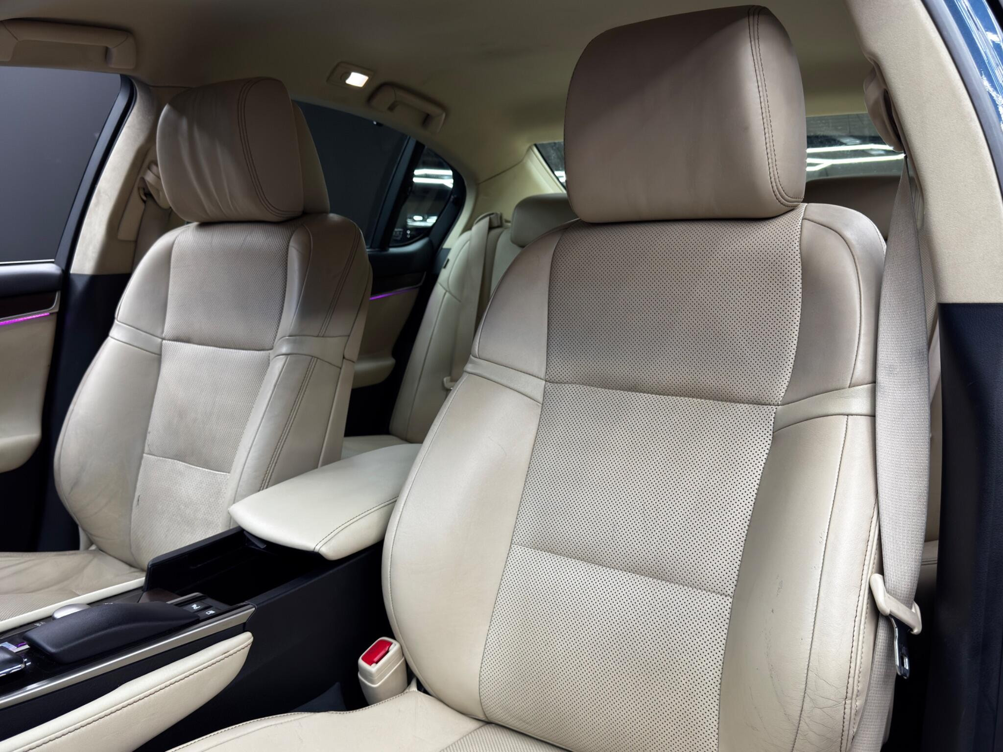 Lexus GS 3.5 450h V6 Premier Saloon 4dr Petrol Hybrid CVT Euro 5 (s/s) (345 ps) 4dr Automatic 2026