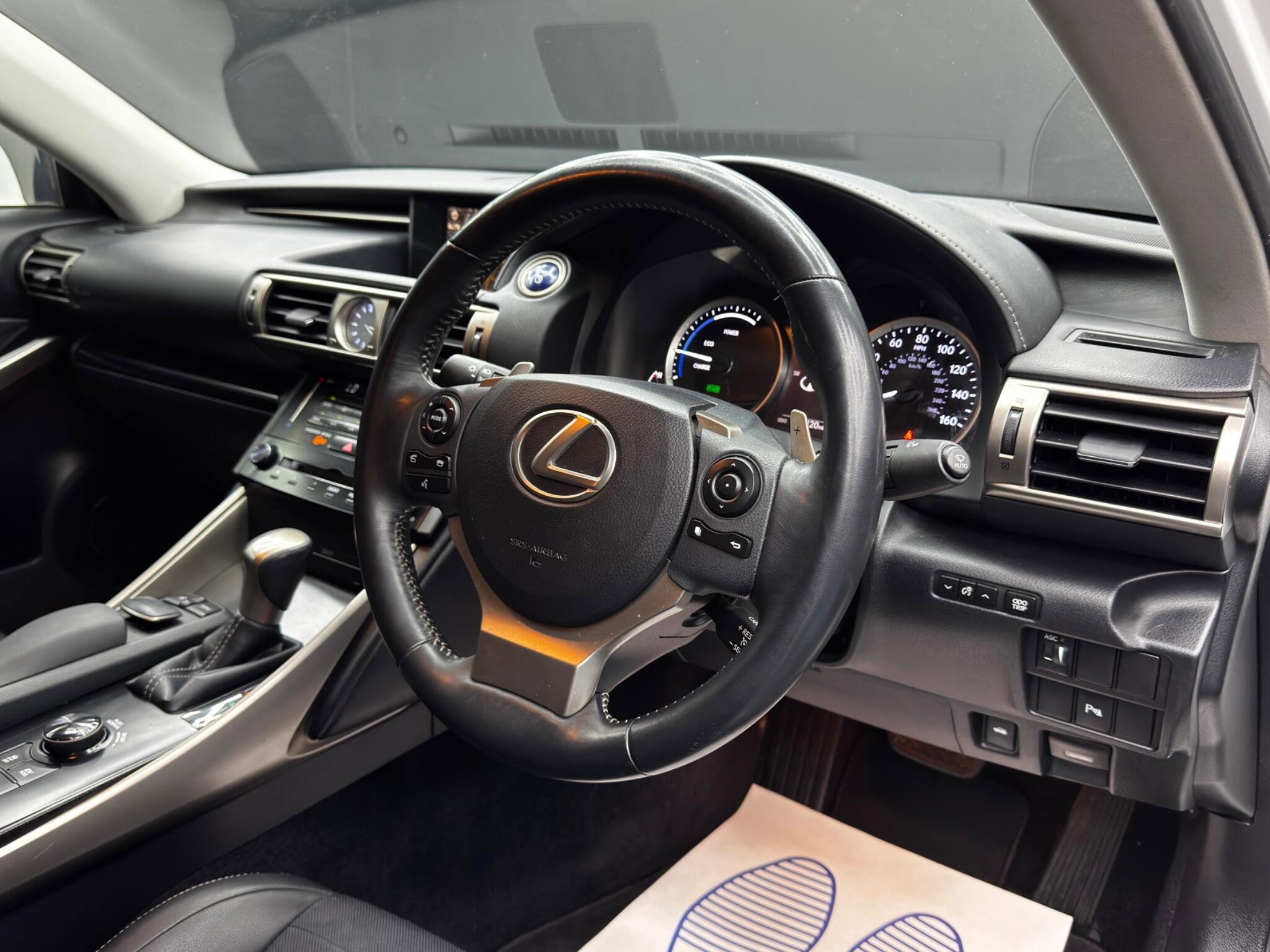 Lexus IS 2.5 300h Luxury E-CVT Euro 5 (s/s) 4dr 4dr Automatic 2026