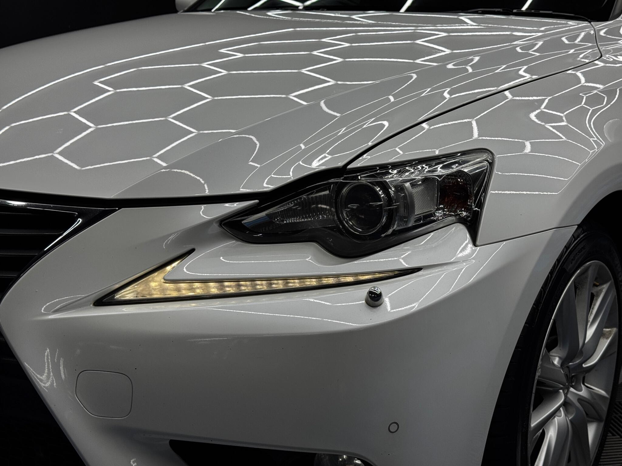 Lexus IS 2.5 300h Luxury E-CVT Euro 5 (s/s) 4dr 4dr Automatic 2026