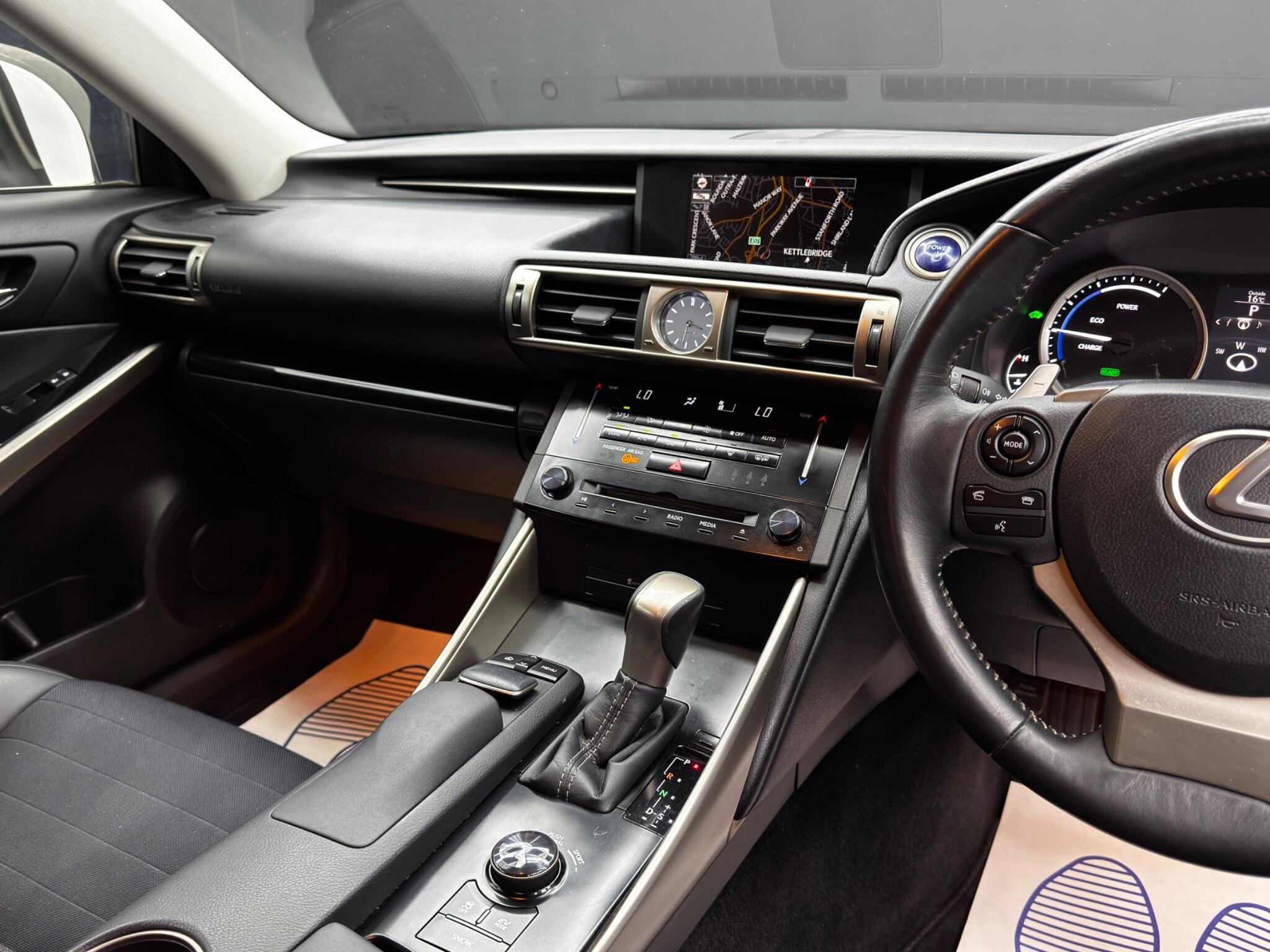 Lexus IS 2.5 300h Luxury E-CVT Euro 5 (s/s) 4dr 4dr Automatic 2026