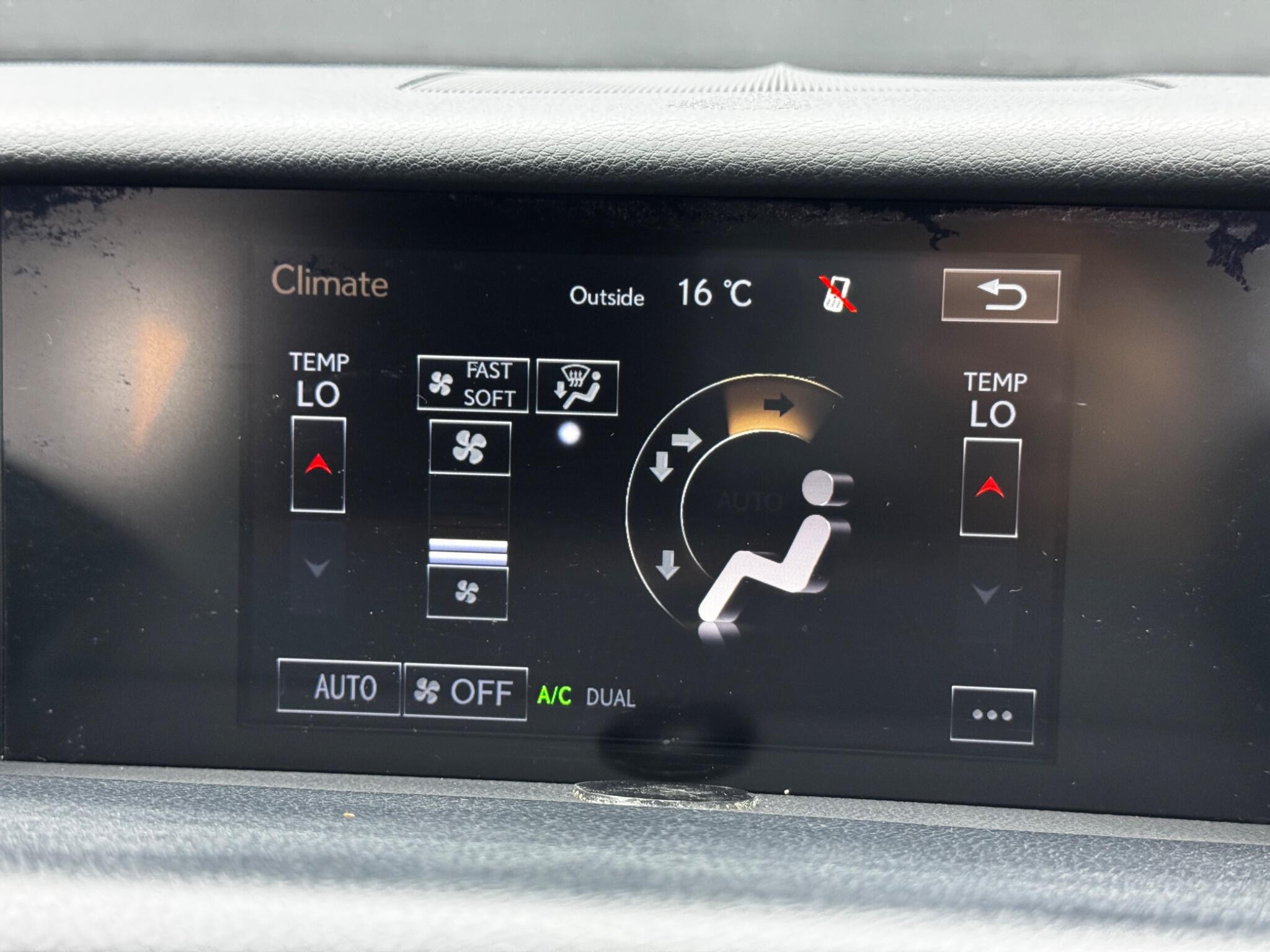 Lexus IS 2.5 300h Luxury E-CVT Euro 5 (s/s) 4dr 4dr Automatic 2026