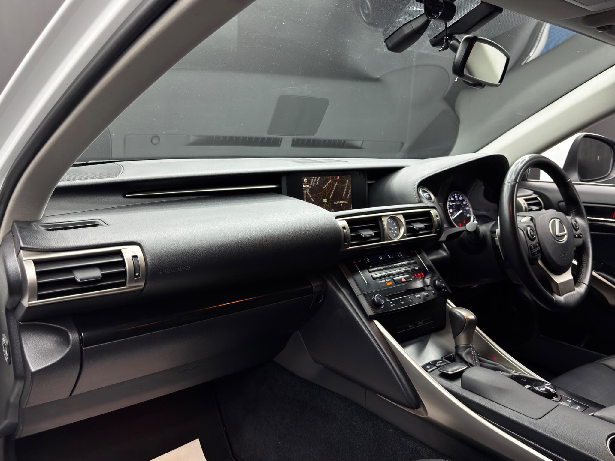Lexus IS 2.5 300h Luxury E-CVT Euro 5 (s/s) 4dr 4dr Automatic 2026