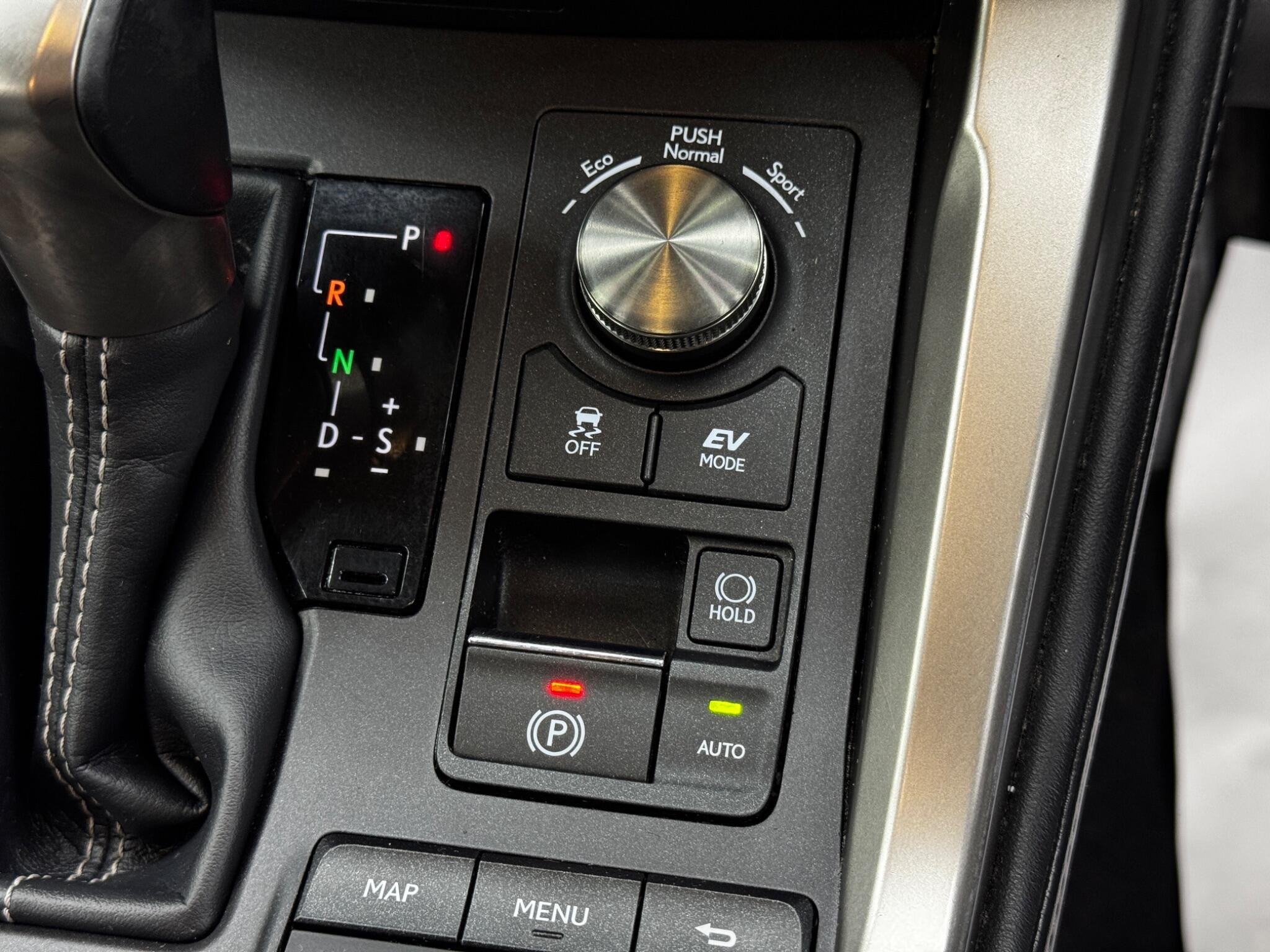 Lexus NX 2.5 300h GPF E-CVT 4WD Euro 6 (s/s) 5dr 5dr Automatic 2026