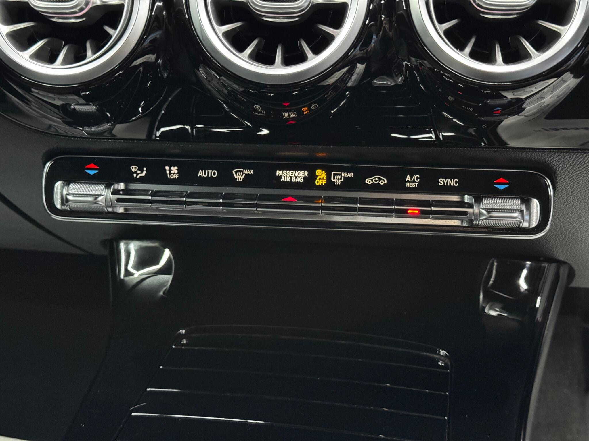 Mercedes-Benz A Class 1.5 A180d AMG Line (Premium 2) 7G-DCT Euro 6 (s/s) 5dr 5dr Automatic 2026