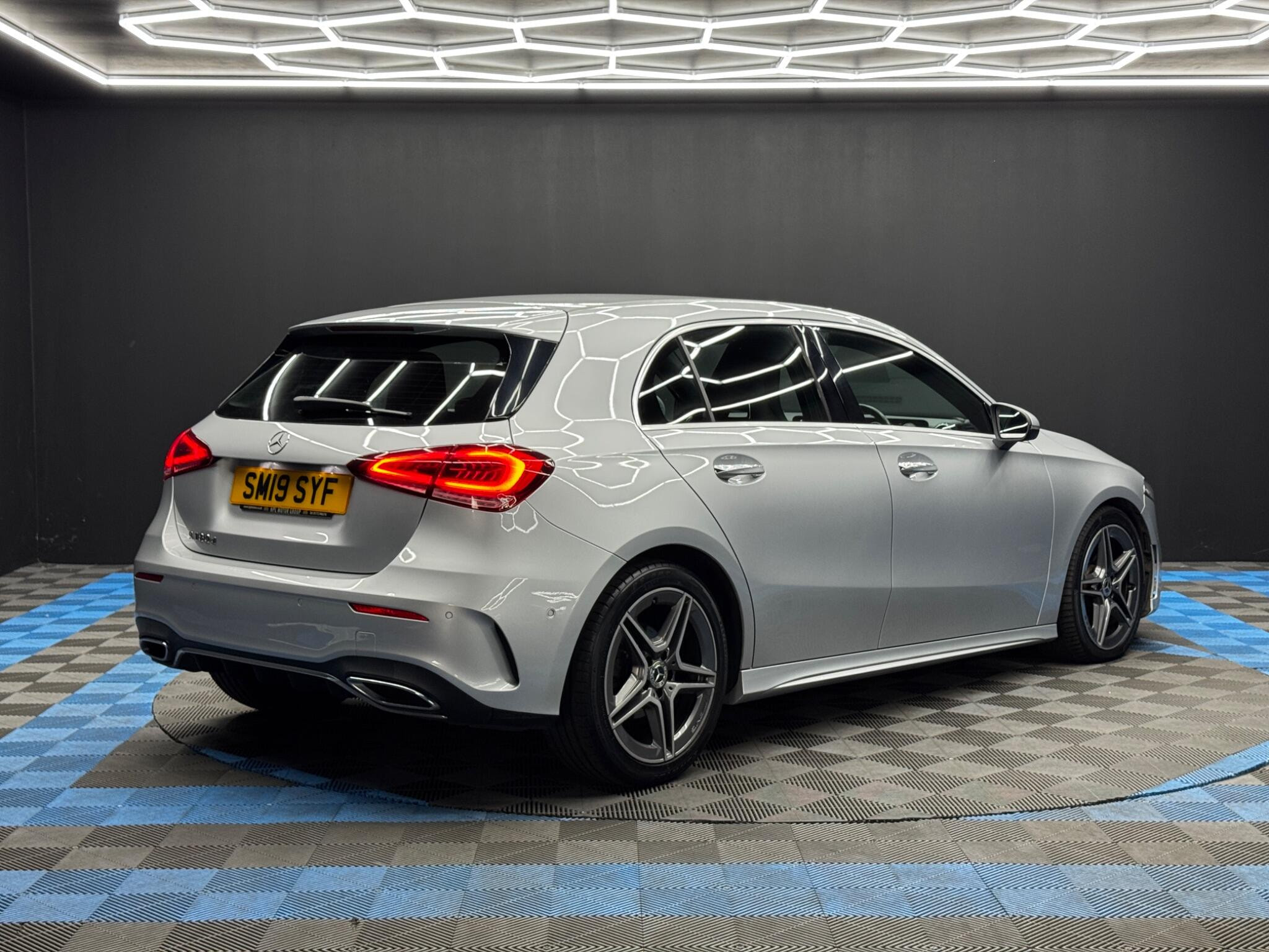 Mercedes-Benz A Class 1.5 A180d AMG Line (Premium) 7G-DCT Euro 6 (s/s) 5dr 5dr Automatic 2026