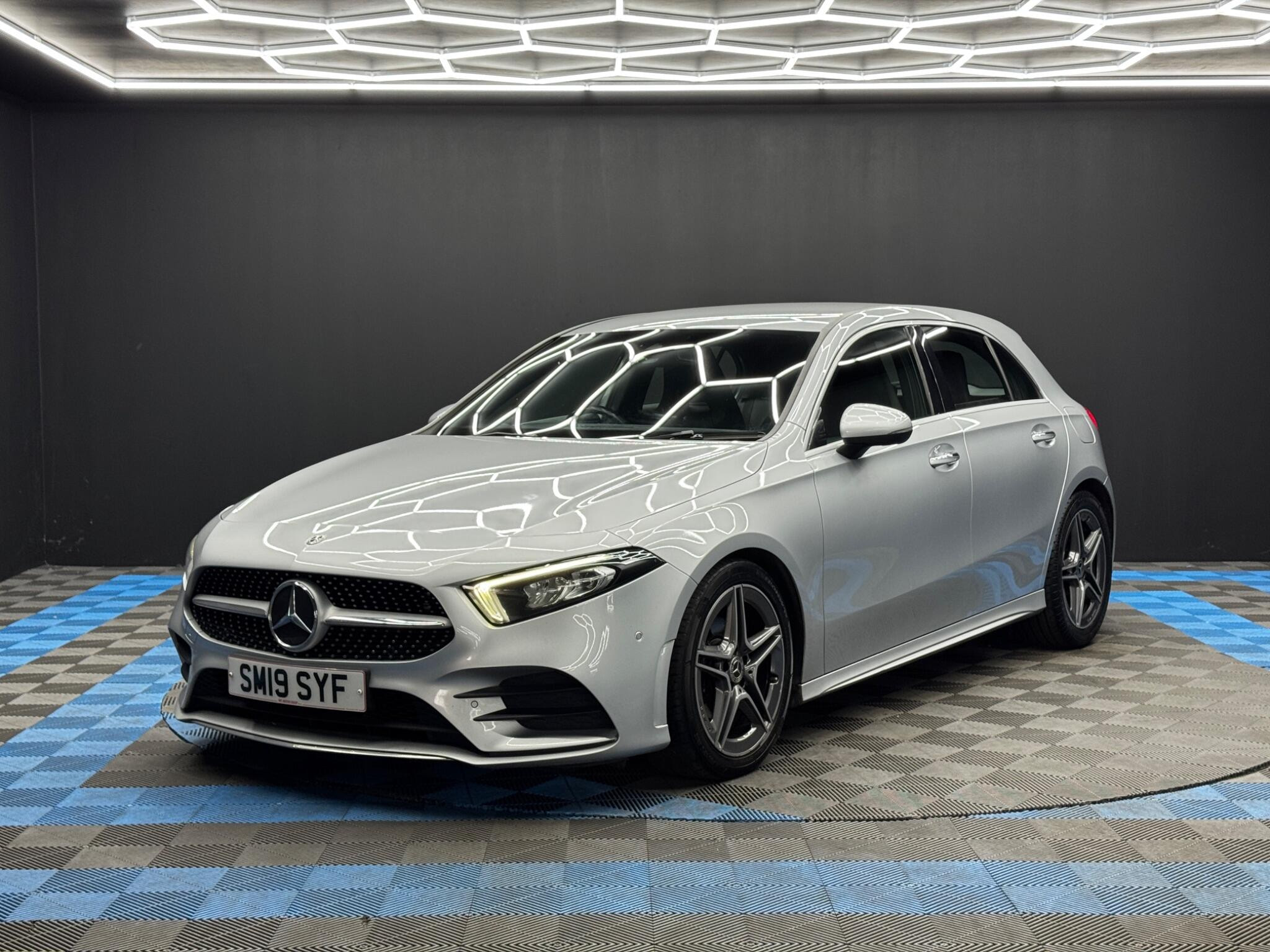 Mercedes-Benz A Class 1.5 A180d AMG Line (Premium) 7G-DCT Euro 6 (s/s) 5dr 5dr Automatic 2026