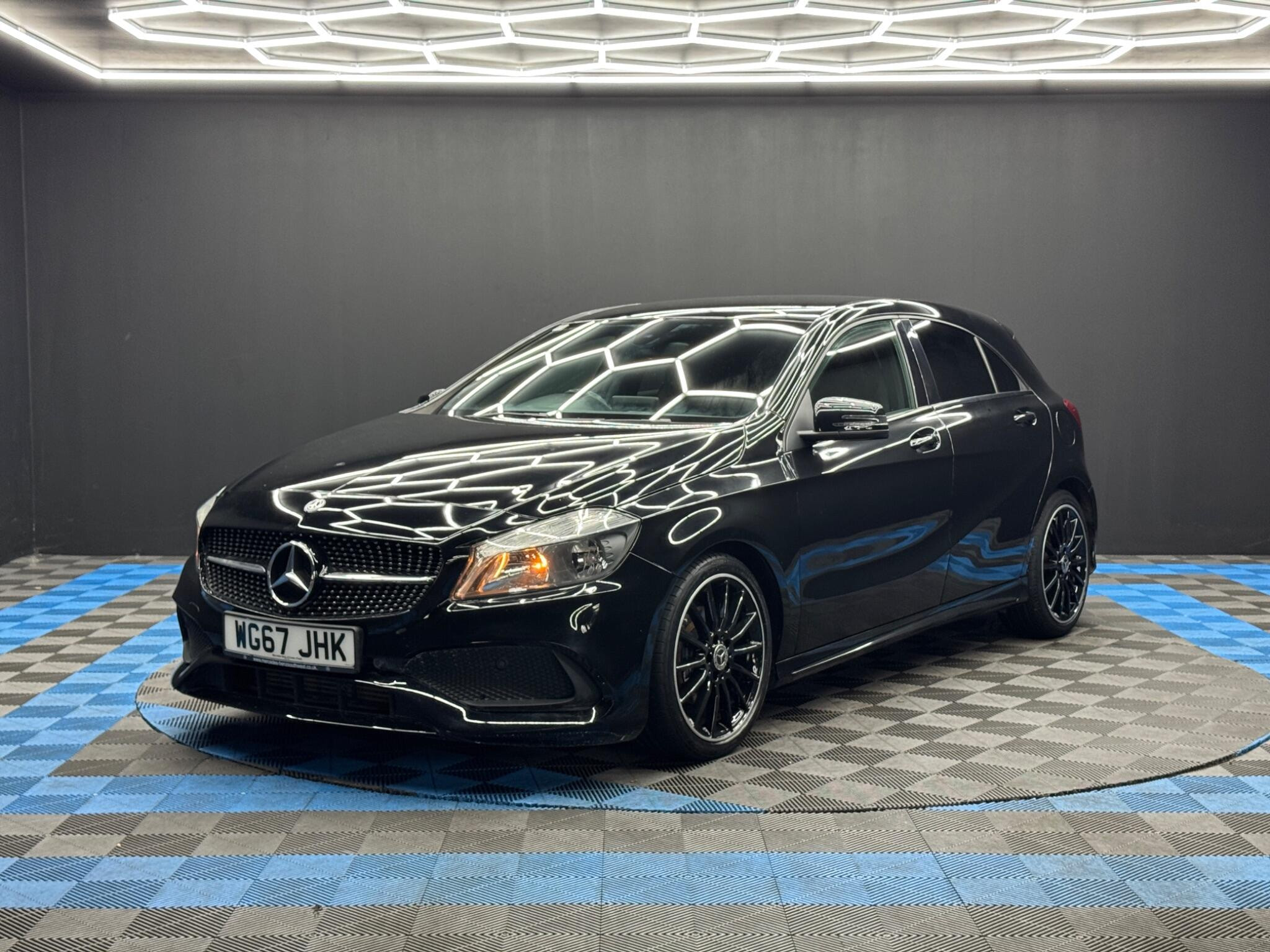 Mercedes-Benz A Class 1.6 A160 AMG Line Euro 6 (s/s) 5dr 5dr Manual 2026