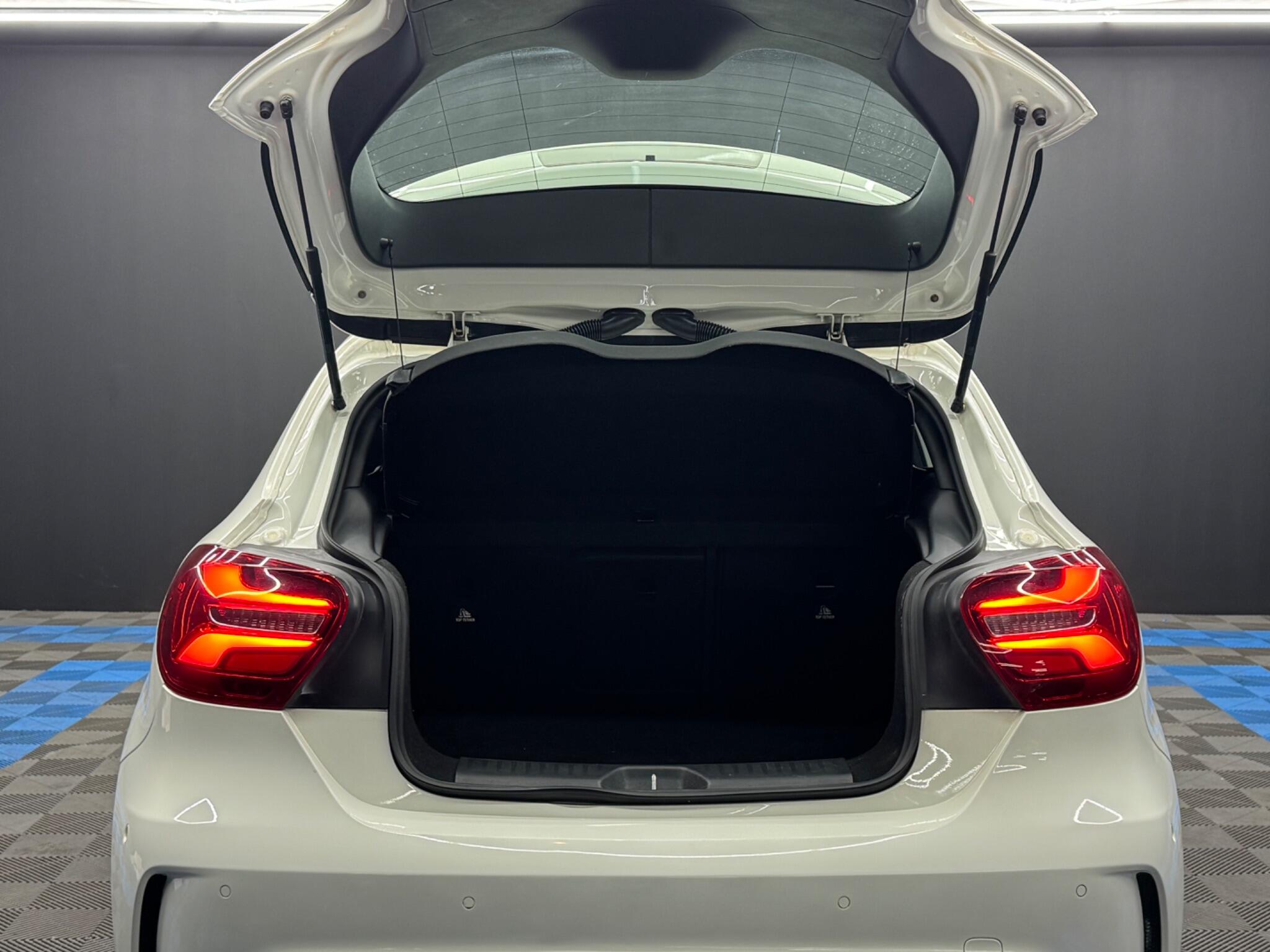 Mercedes-Benz A Class 1.6 A160 AMG Line (Premium) Euro 6 (s/s) 5dr 5dr Manual 2026