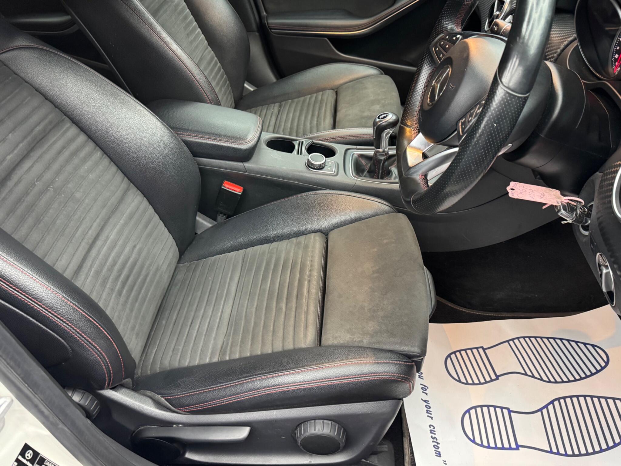 Mercedes-Benz A Class 1.6 A160 AMG Line (Premium) Euro 6 (s/s) 5dr 5dr Manual 2026