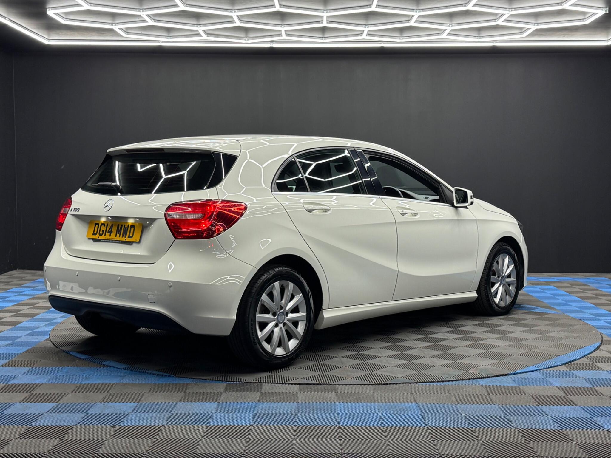Mercedes-Benz A Class 1.6 A180 SE Euro 6 (s/s) 5dr 5dr Manual 2026