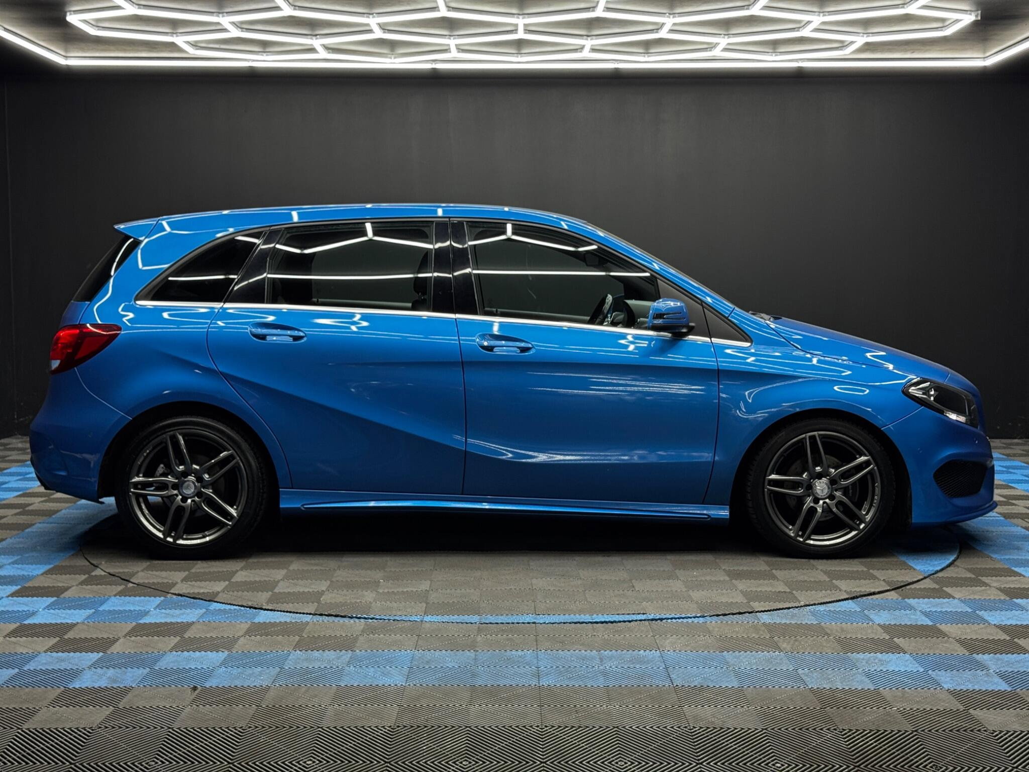 Mercedes-Benz B Class 1.5 B180d AMG Line (Executive) 7G-DCT Euro 6 (s/s) 5dr 5dr Automatic 2026