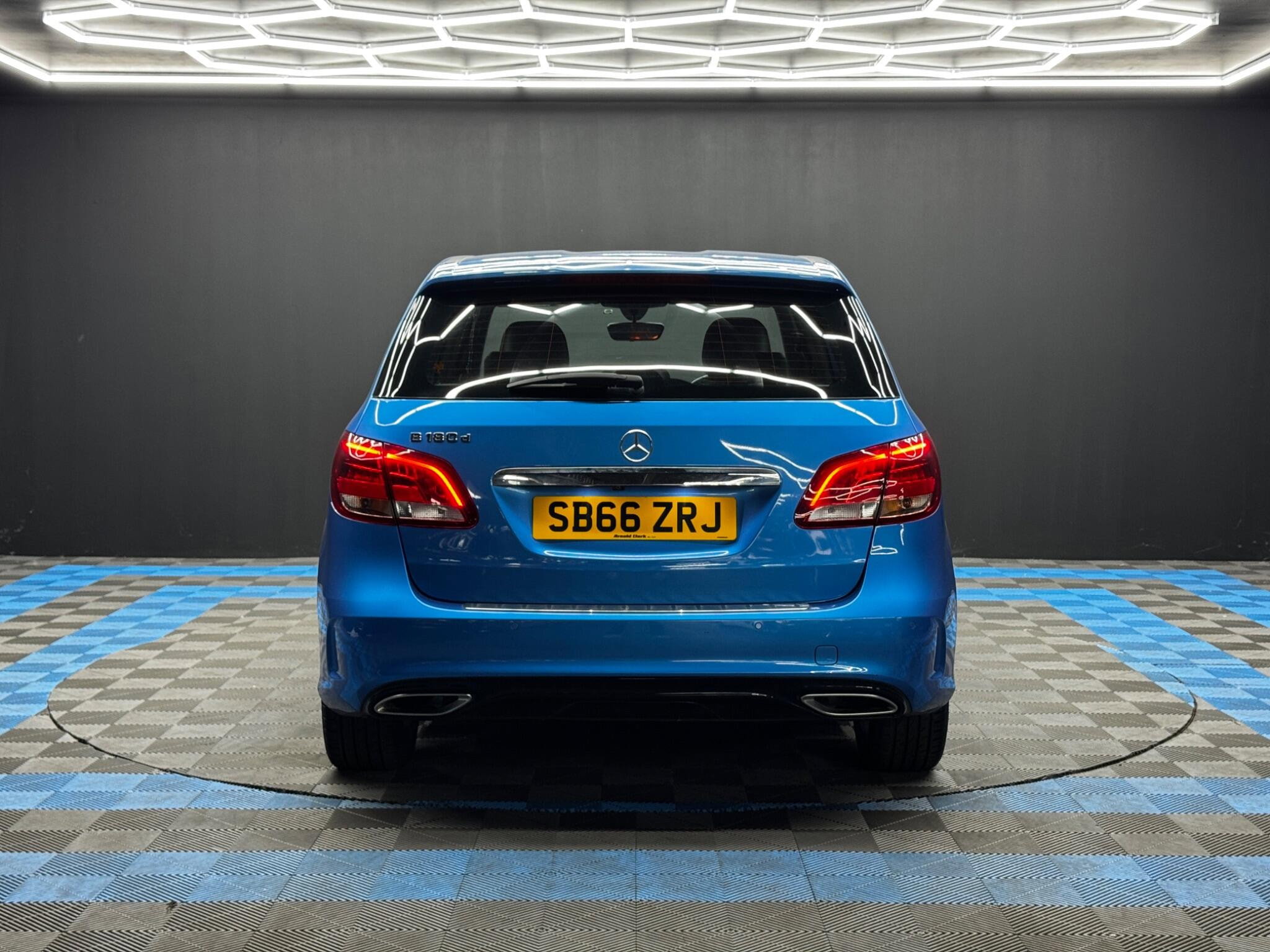 Mercedes-Benz B Class 1.5 B180d AMG Line (Executive) 7G-DCT Euro 6 (s/s) 5dr 5dr Automatic 2026