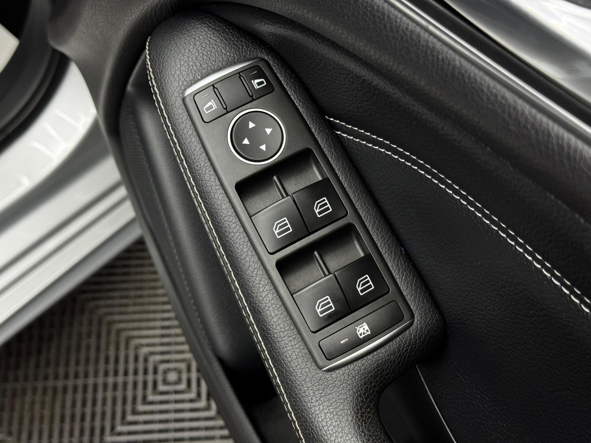 Mercedes-Benz B Class 1.6 B180 BlueEfficiency Sport Euro 5 (s/s) 5dr 5dr Manual 2026