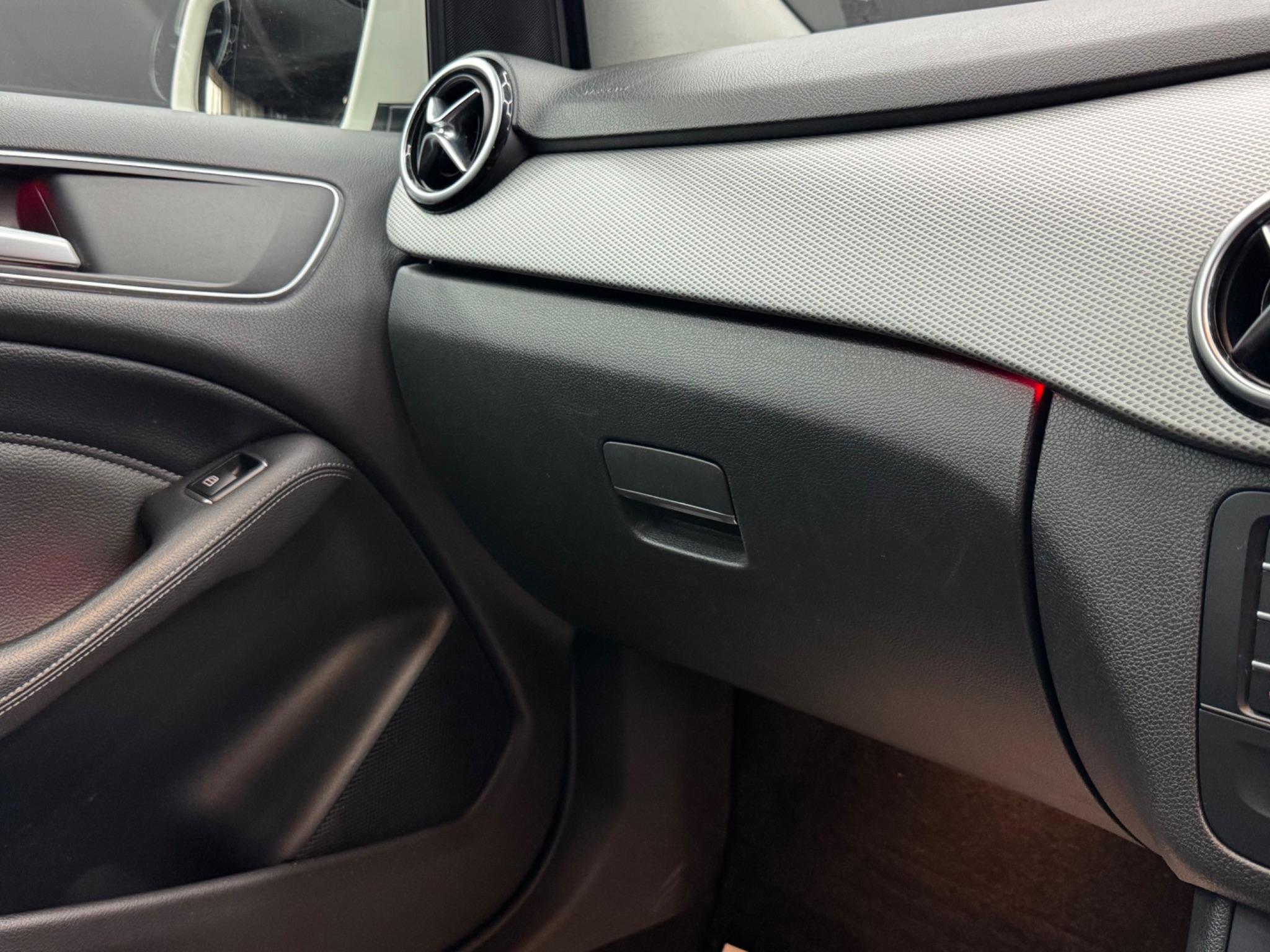 Mercedes-Benz B Class 1.6 B200 Sport (Premium) Euro 6 (s/s) 5dr 5dr Manual 2026