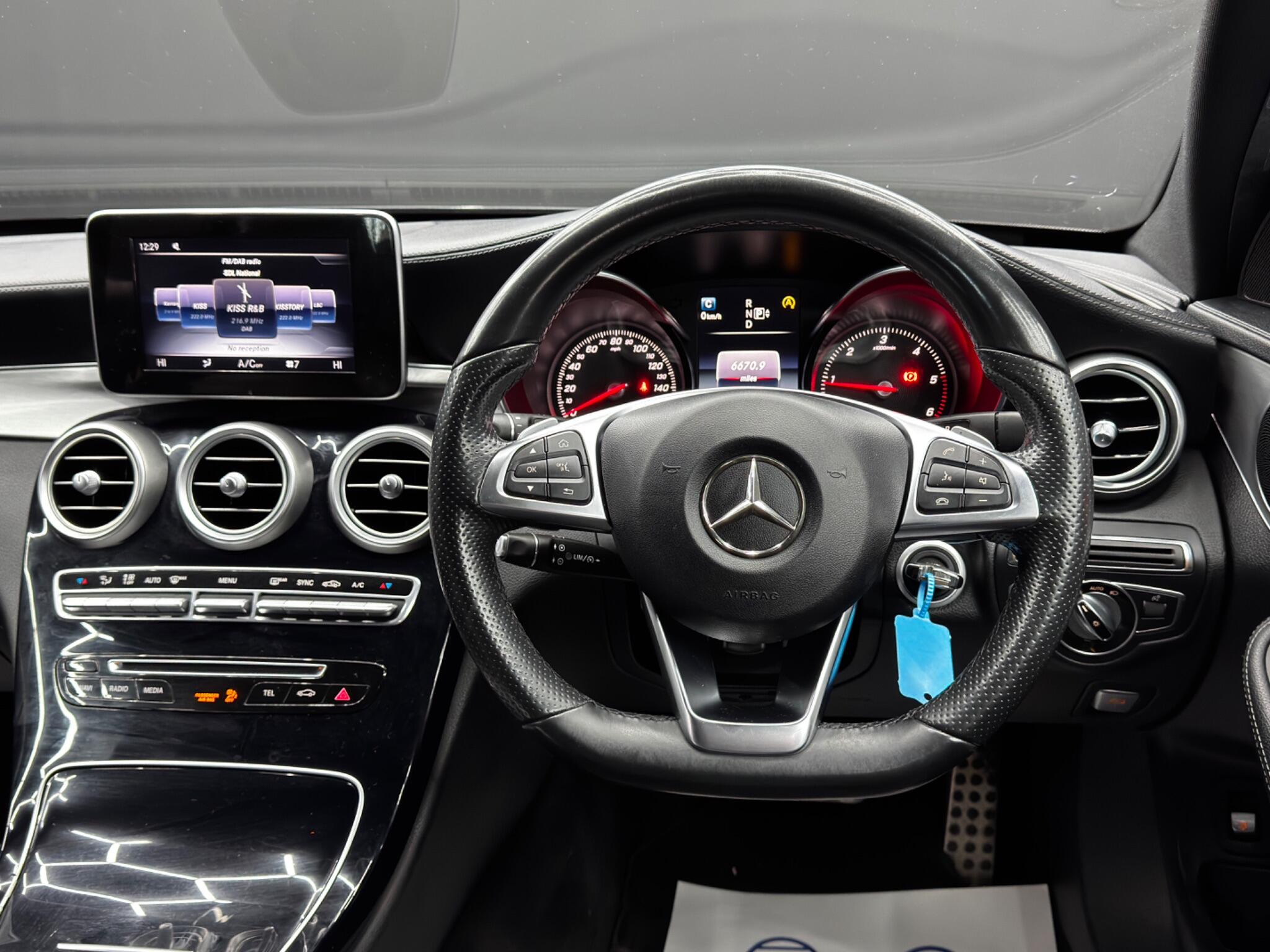 Mercedes-Benz C Class 1.6 C200d AMG Line (Premium) Saloon 4dr Diesel G-Tronic+ Euro 6 (s/s) (136 ps) 4dr Automatic 2026