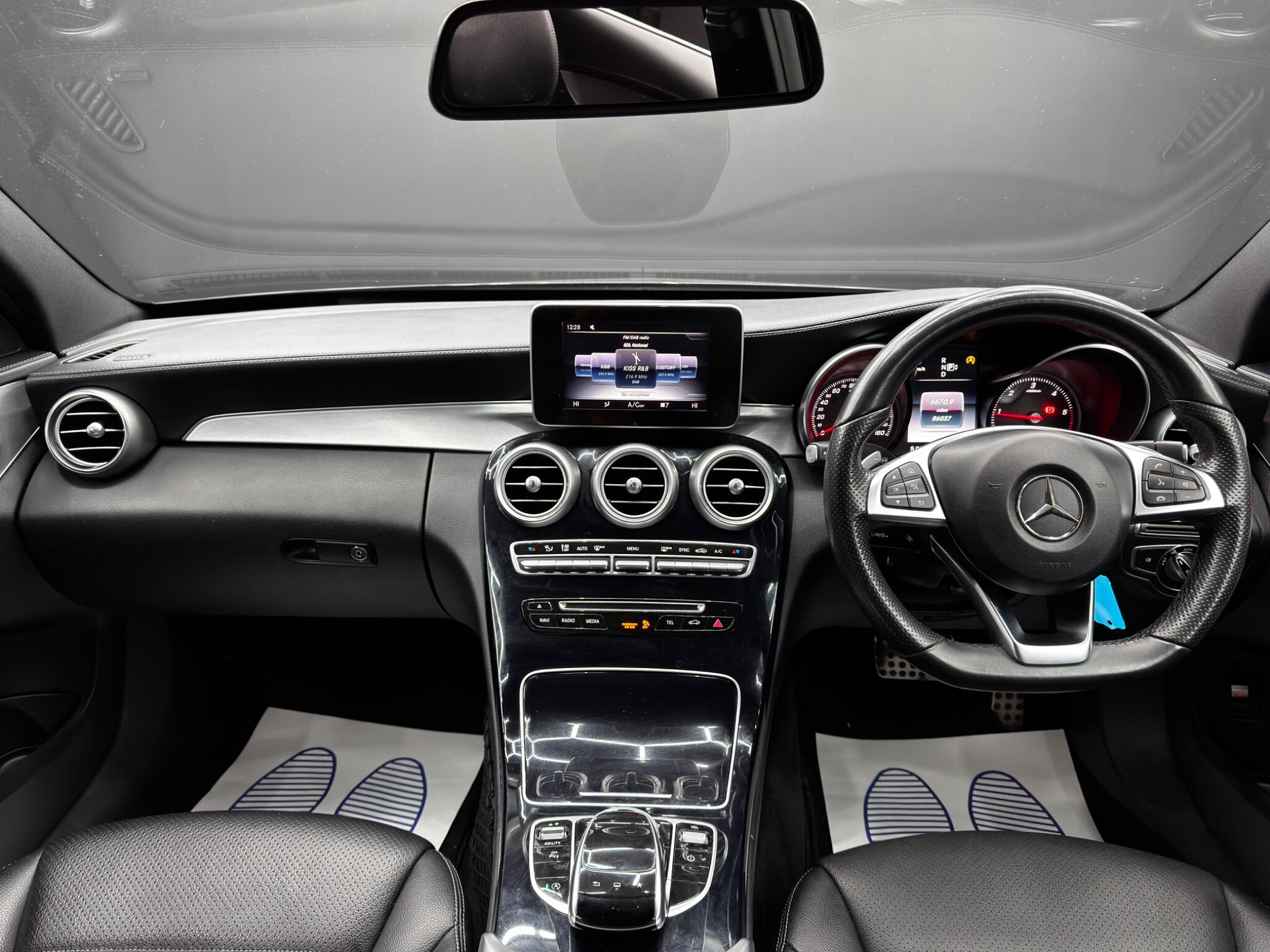 Mercedes-Benz C Class 1.6 C200d AMG Line (Premium) Saloon 4dr Diesel G-Tronic+ Euro 6 (s/s) (136 ps) 4dr Automatic 2026