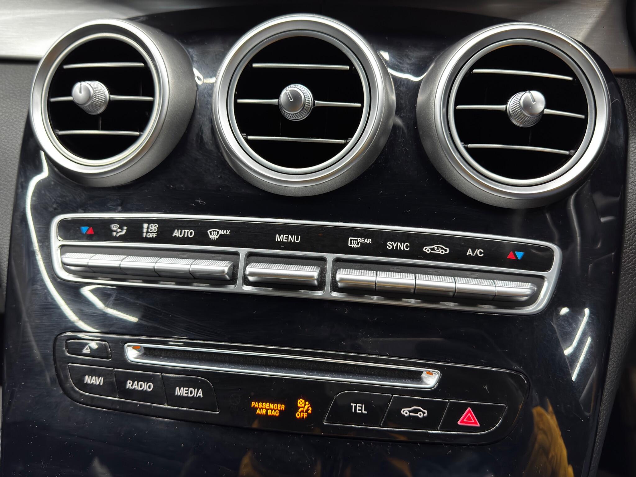 Mercedes-Benz C Class 1.6 C200d AMG Line (Premium) Saloon 4dr Diesel G-Tronic+ Euro 6 (s/s) (136 ps) 4dr Automatic 2026