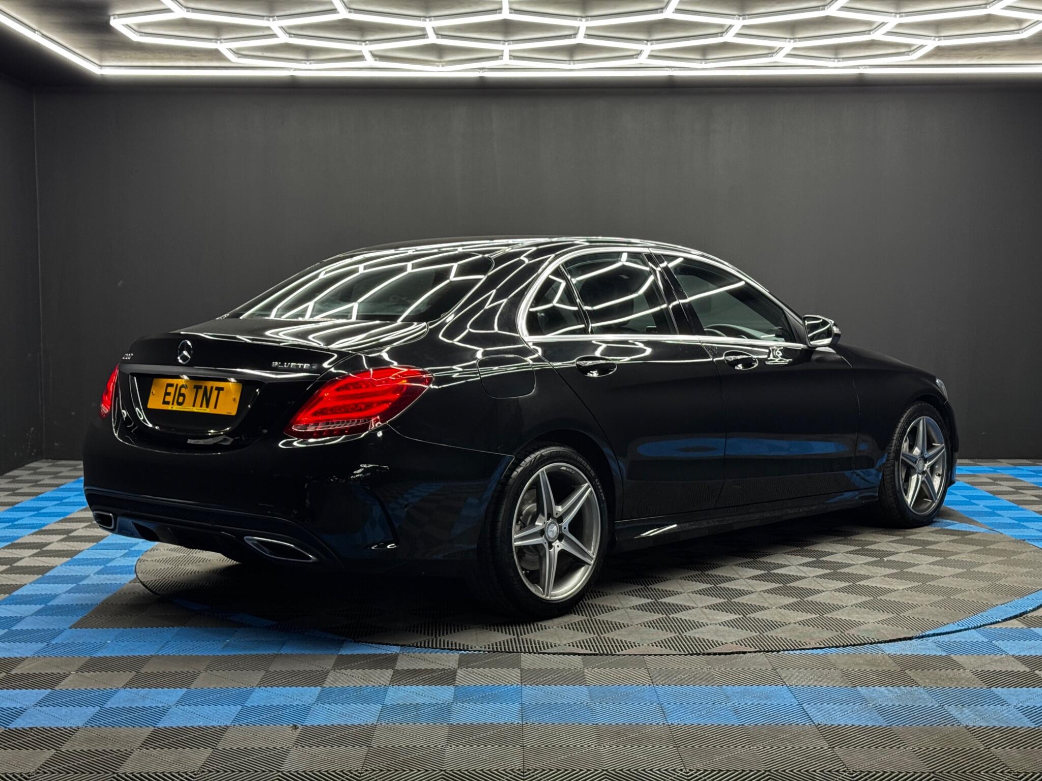 Mercedes-Benz C Class 1.6 C200d AMG Line (Premium) Saloon 4dr Diesel G-Tronic+ Euro 6 (s/s) (136 ps) 4dr Automatic 2026