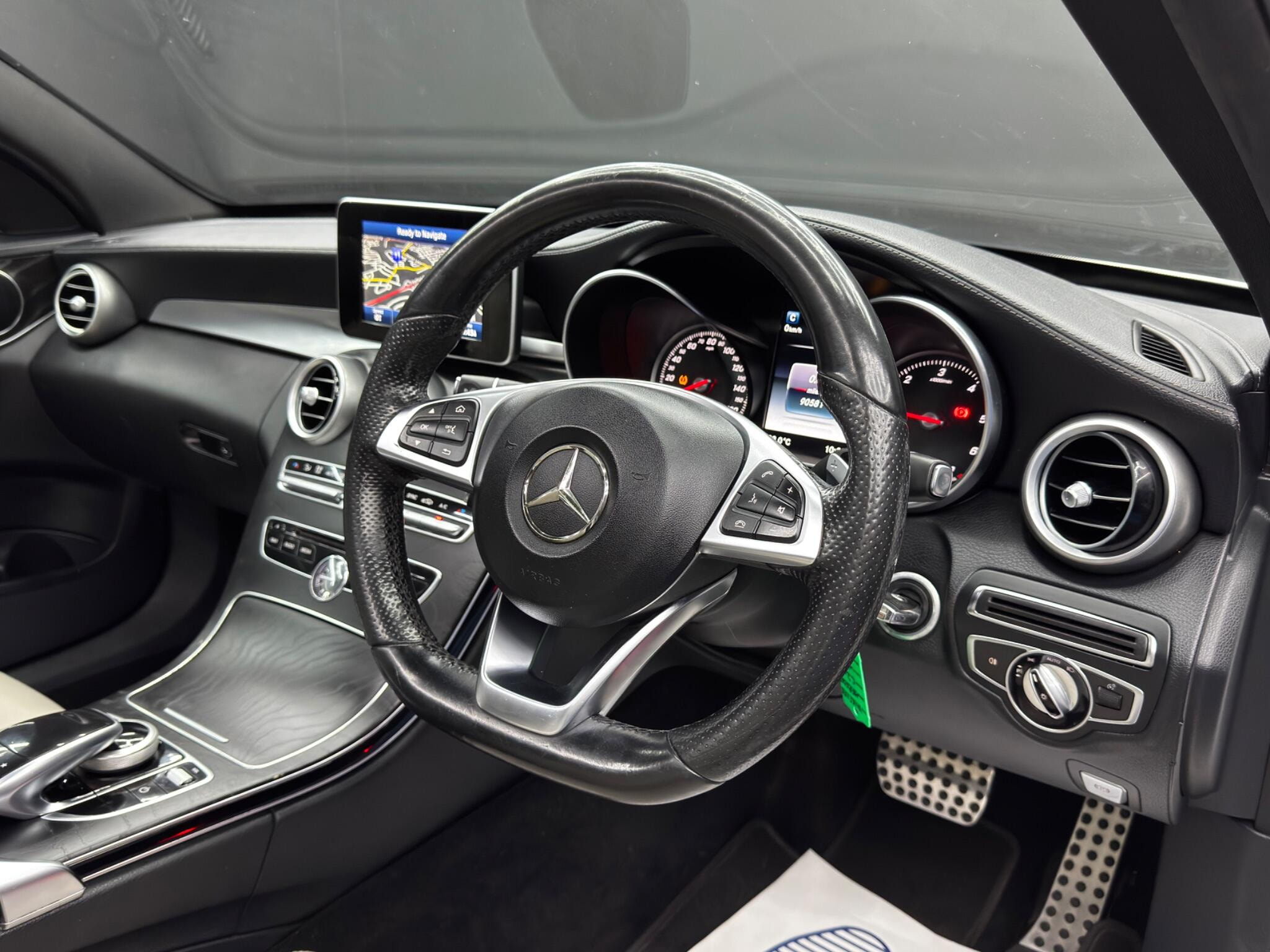 Mercedes-Benz C Class 1.6 C200d AMG Line (Premium) G-Tronic+ Euro 6 (s/s) 4dr 4dr Automatic 2026