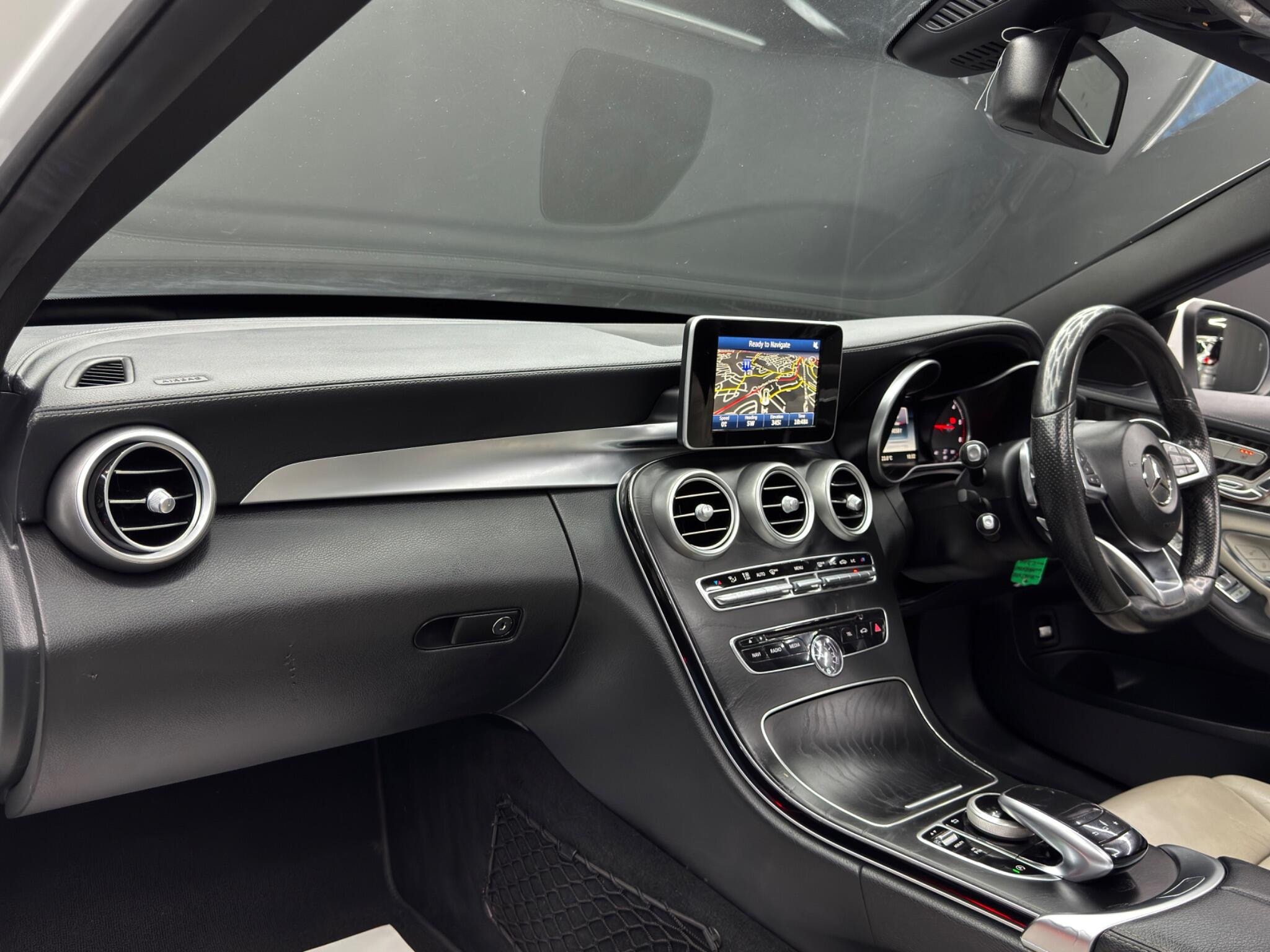 Mercedes-Benz C Class 1.6 C200d AMG Line (Premium) G-Tronic+ Euro 6 (s/s) 4dr 4dr Automatic 2026