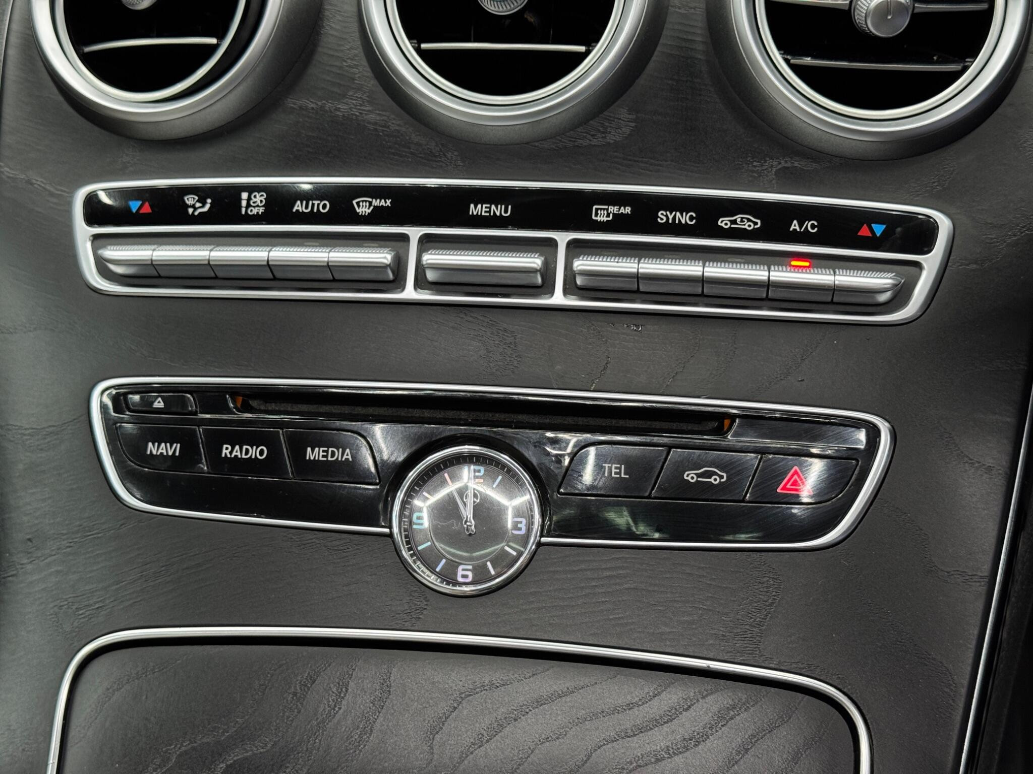 Mercedes-Benz C Class 1.6 C200d AMG Line (Premium) G-Tronic+ Euro 6 (s/s) 4dr 4dr Automatic 2026