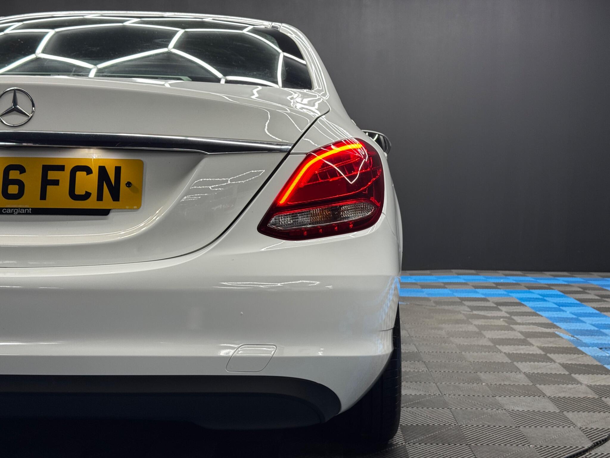 Mercedes-Benz C Class 1.6 C200d SE Euro 6 (s/s) 4dr 4dr Manual 2026