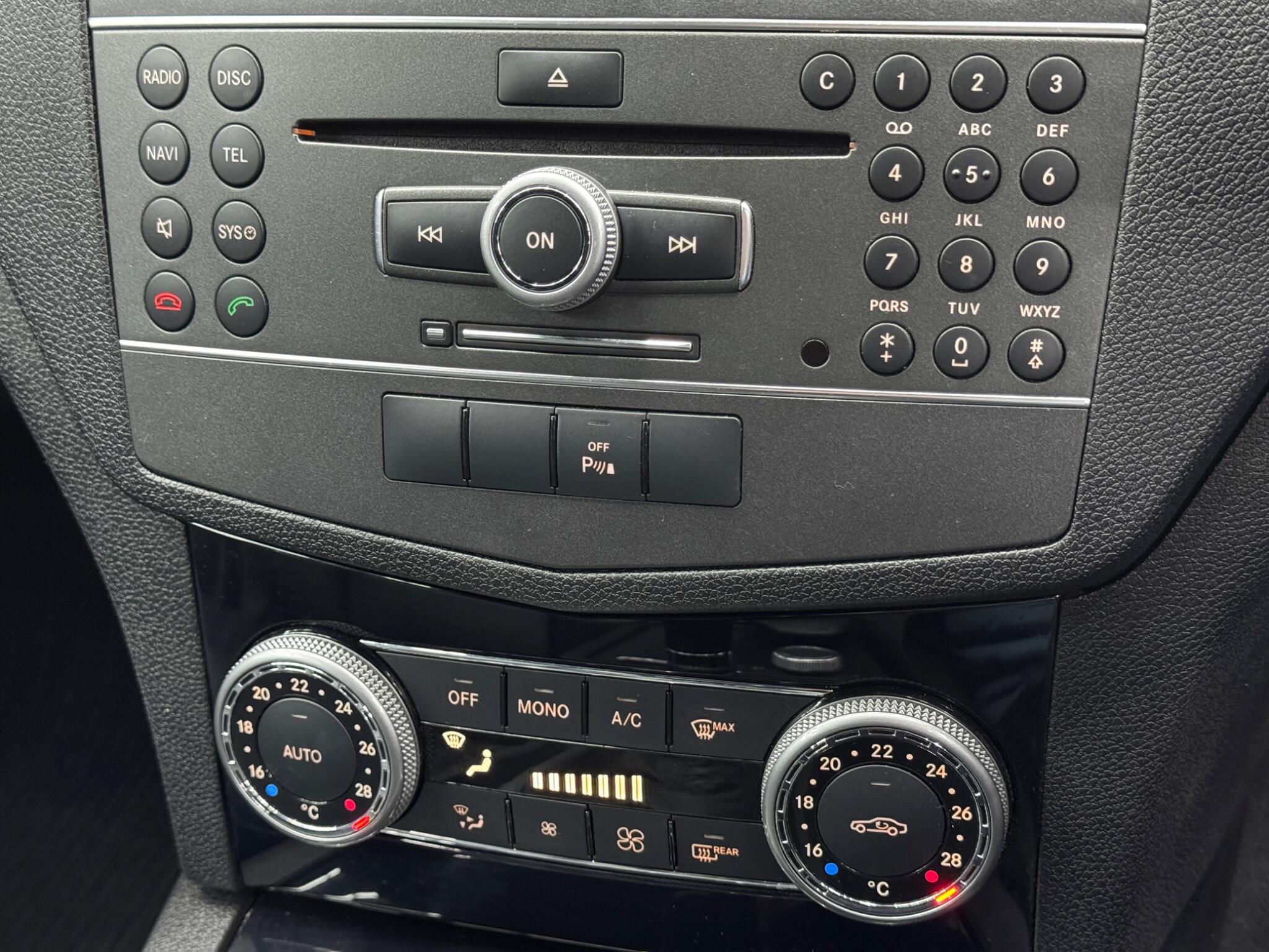 Mercedes-Benz C Class 1.8 C180 BlueEfficiency Executive SE Auto Euro 5 5dr 5dr Automatic 2026
