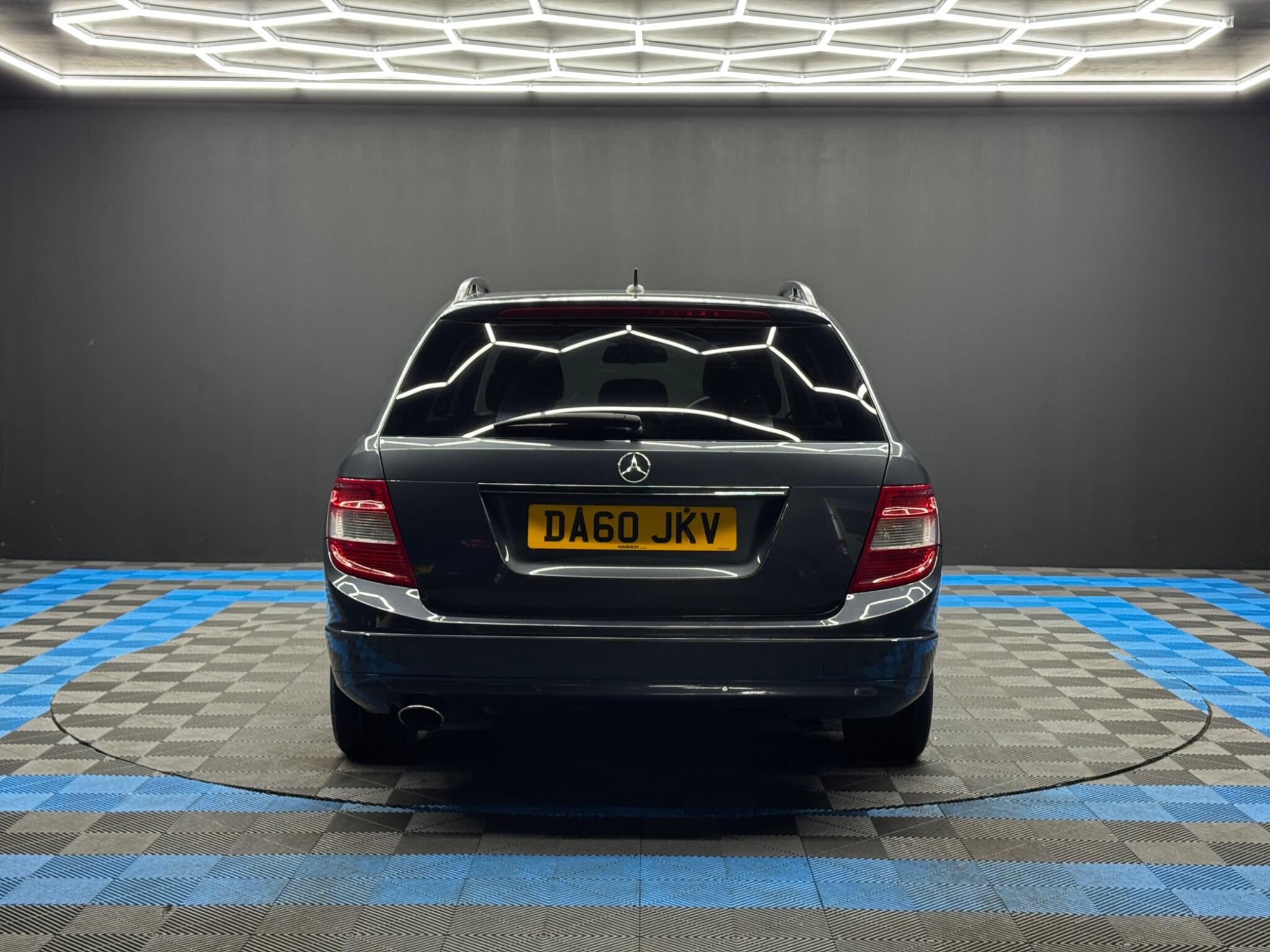 Mercedes-Benz C Class 1.8 C180 BlueEfficiency Executive SE Auto Euro 5 5dr 5dr Automatic 2026
