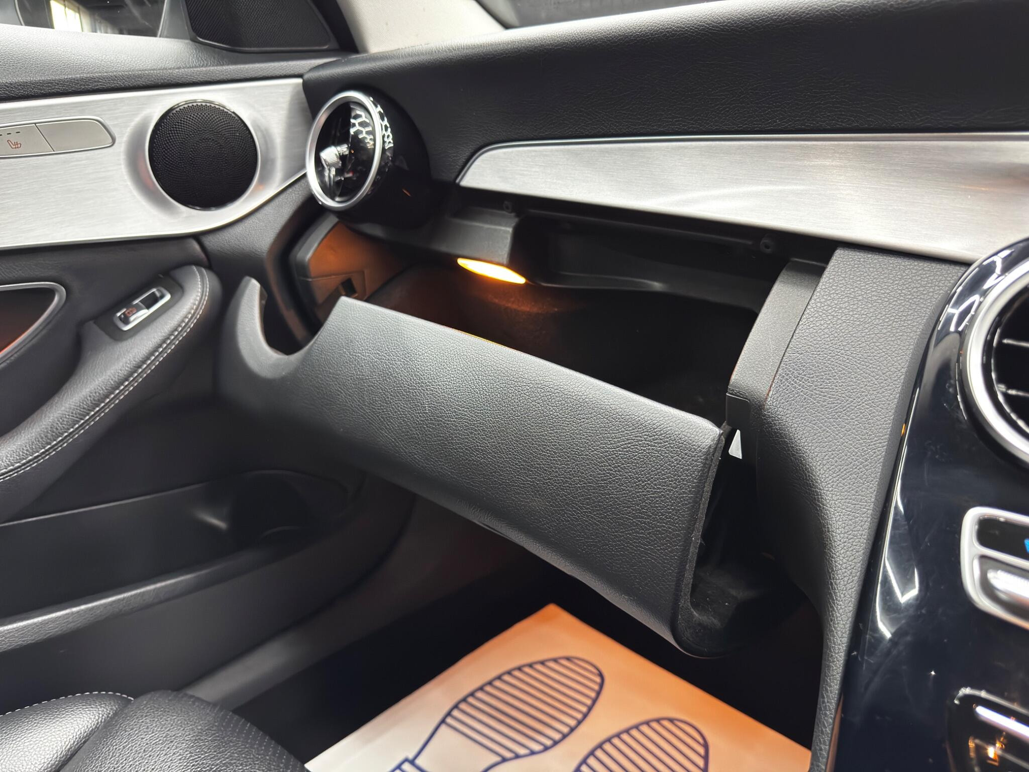 Mercedes-Benz C Class 2.0 C220d Sport (Premium) Saloon 4dr Diesel G-Tronic+ Euro 6 (s/s) (194 ps) 4dr Automatic 2026