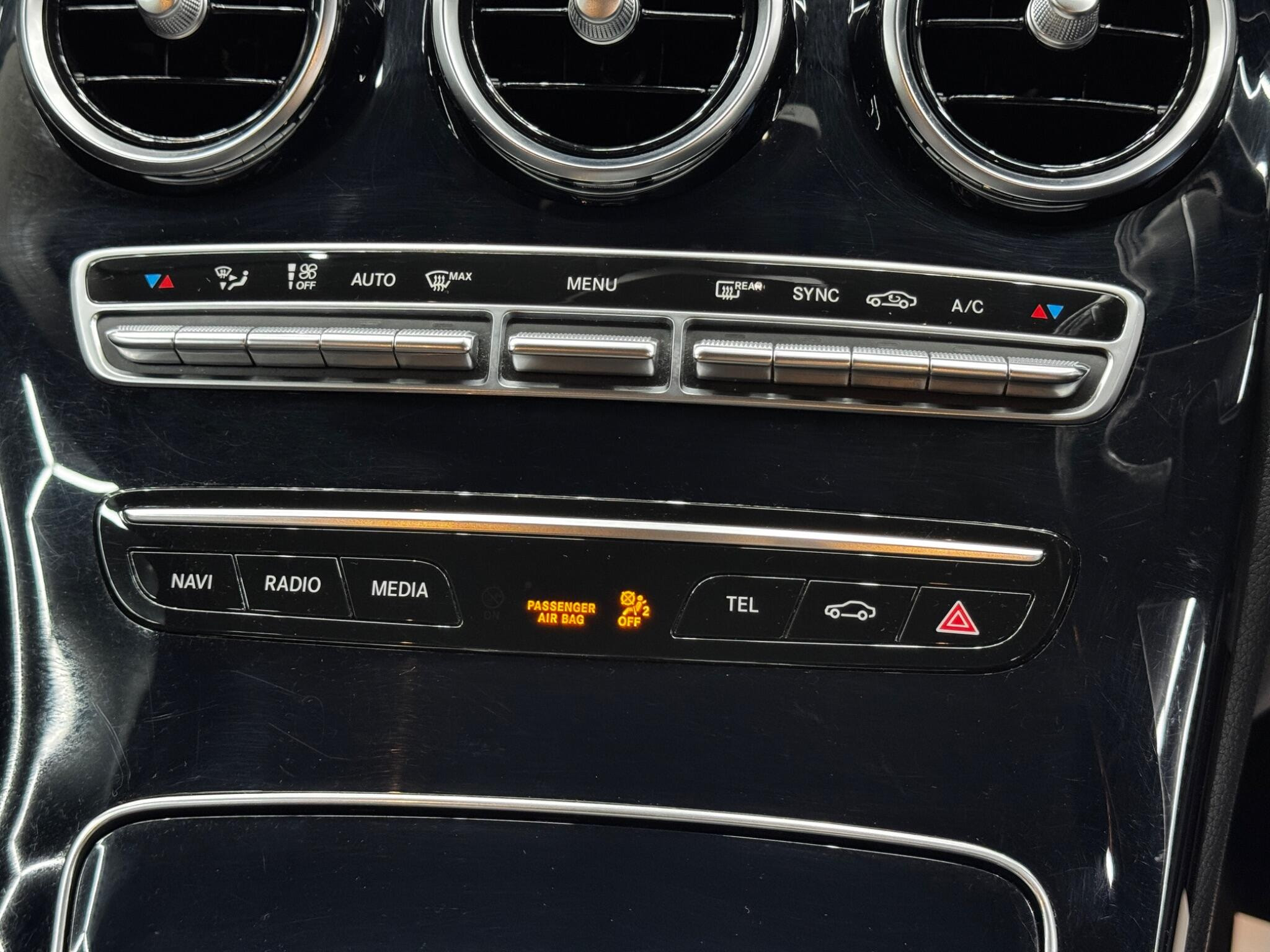 Mercedes-Benz C Class 2.0 C220d Sport (Premium) Saloon 4dr Diesel G-Tronic+ Euro 6 (s/s) (194 ps) 4dr Automatic 2026