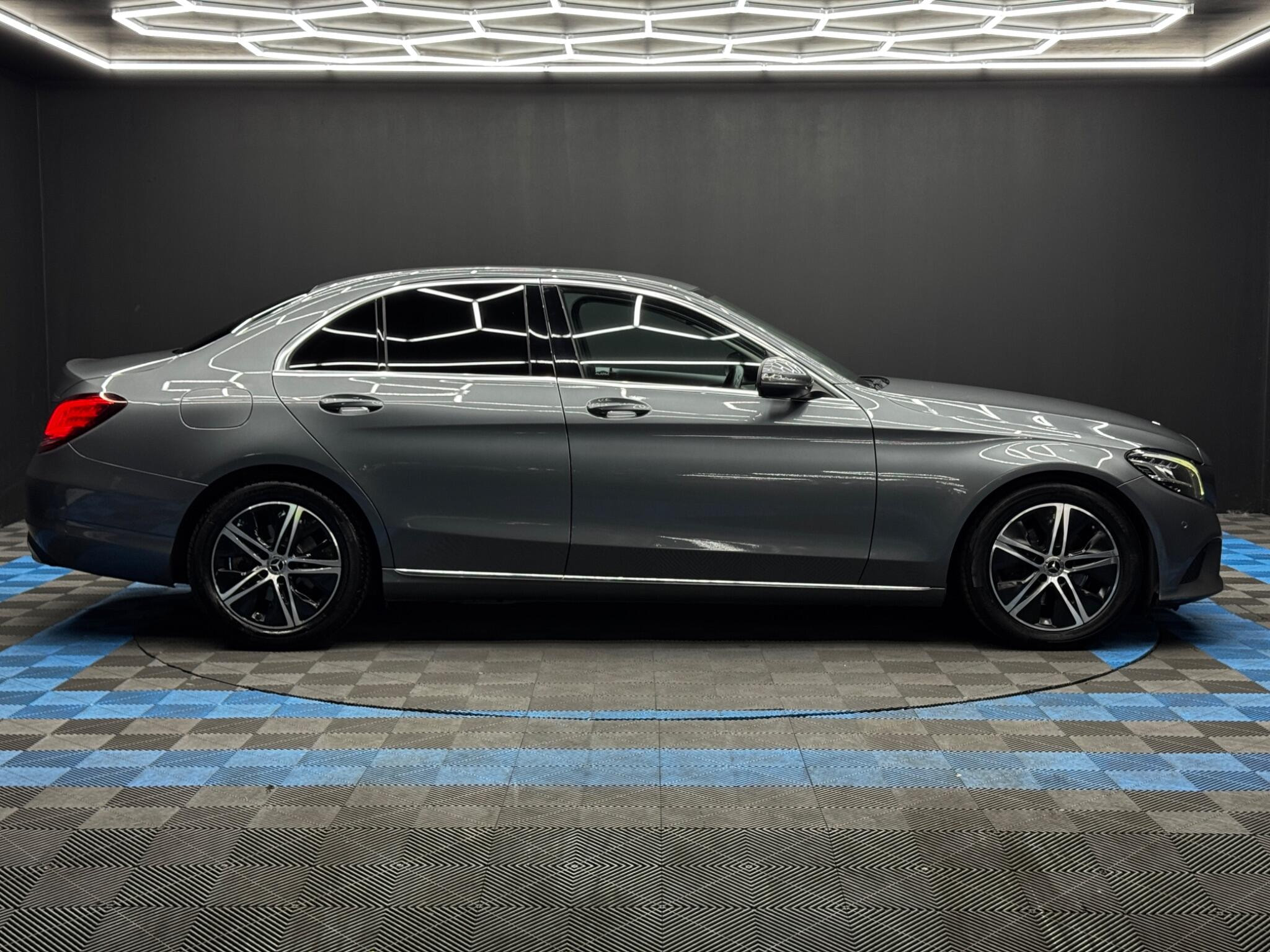 Mercedes-Benz C Class 2.0 C220d Sport (Premium) Saloon 4dr Diesel G-Tronic+ Euro 6 (s/s) (194 ps) 4dr Automatic 2026