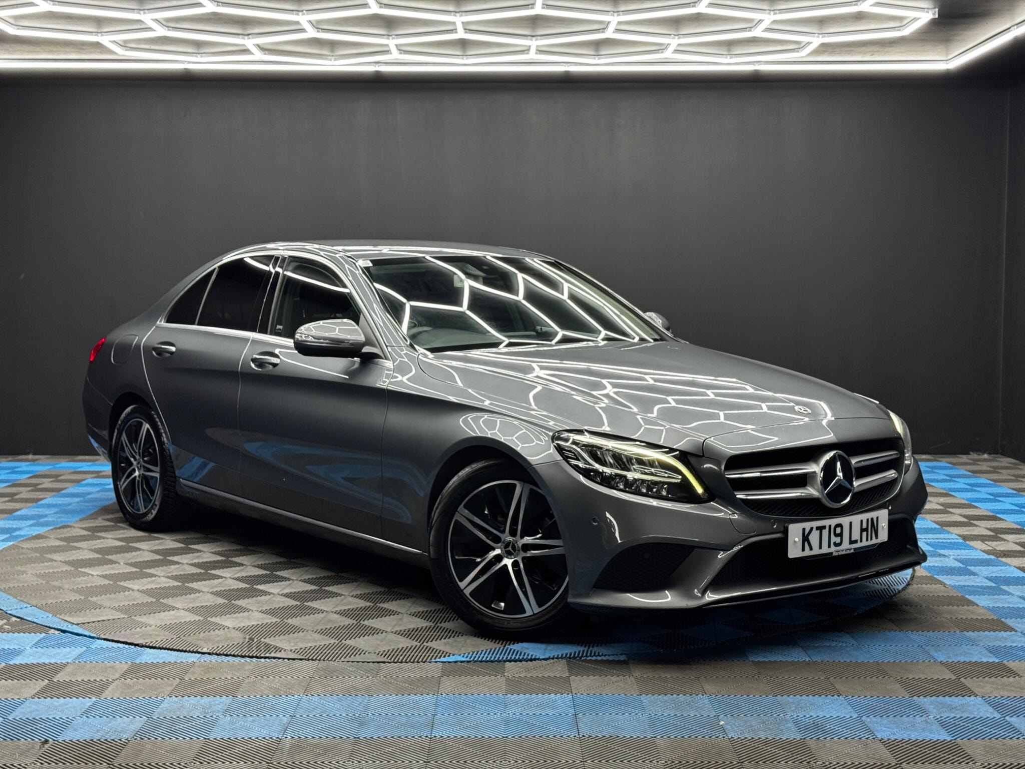 Mercedes-Benz C Class 2.0 C220d Sport (Premium) Saloon 4dr Diesel G-Tronic+ Euro 6 (s/s) (194 ps) 4dr Automatic 2026