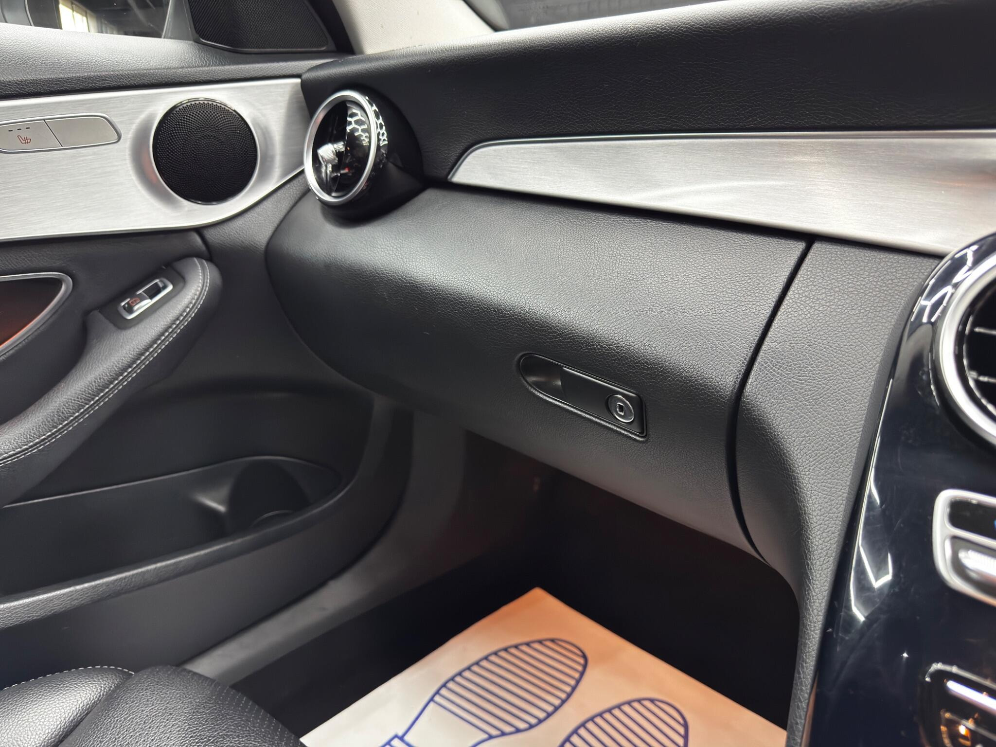 Mercedes-Benz C Class 2.0 C220d Sport (Premium) Saloon 4dr Diesel G-Tronic+ Euro 6 (s/s) (194 ps) 4dr Automatic 2026
