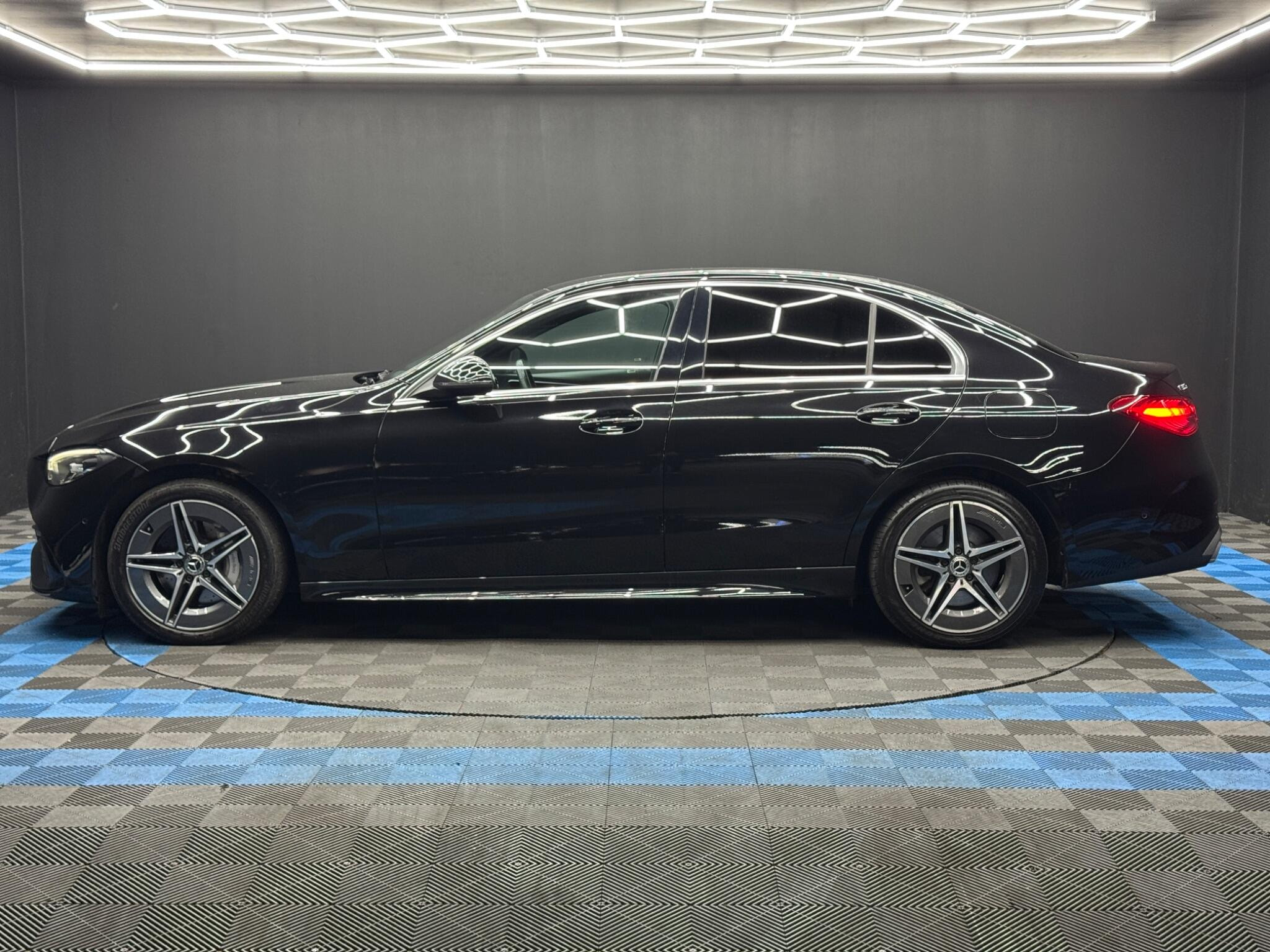 Mercedes-Benz C Class 2.0 C300e 25.4kWh AMG Line G-Tronic+ Euro 6 (s/s) 4dr 4dr Automatic 2026